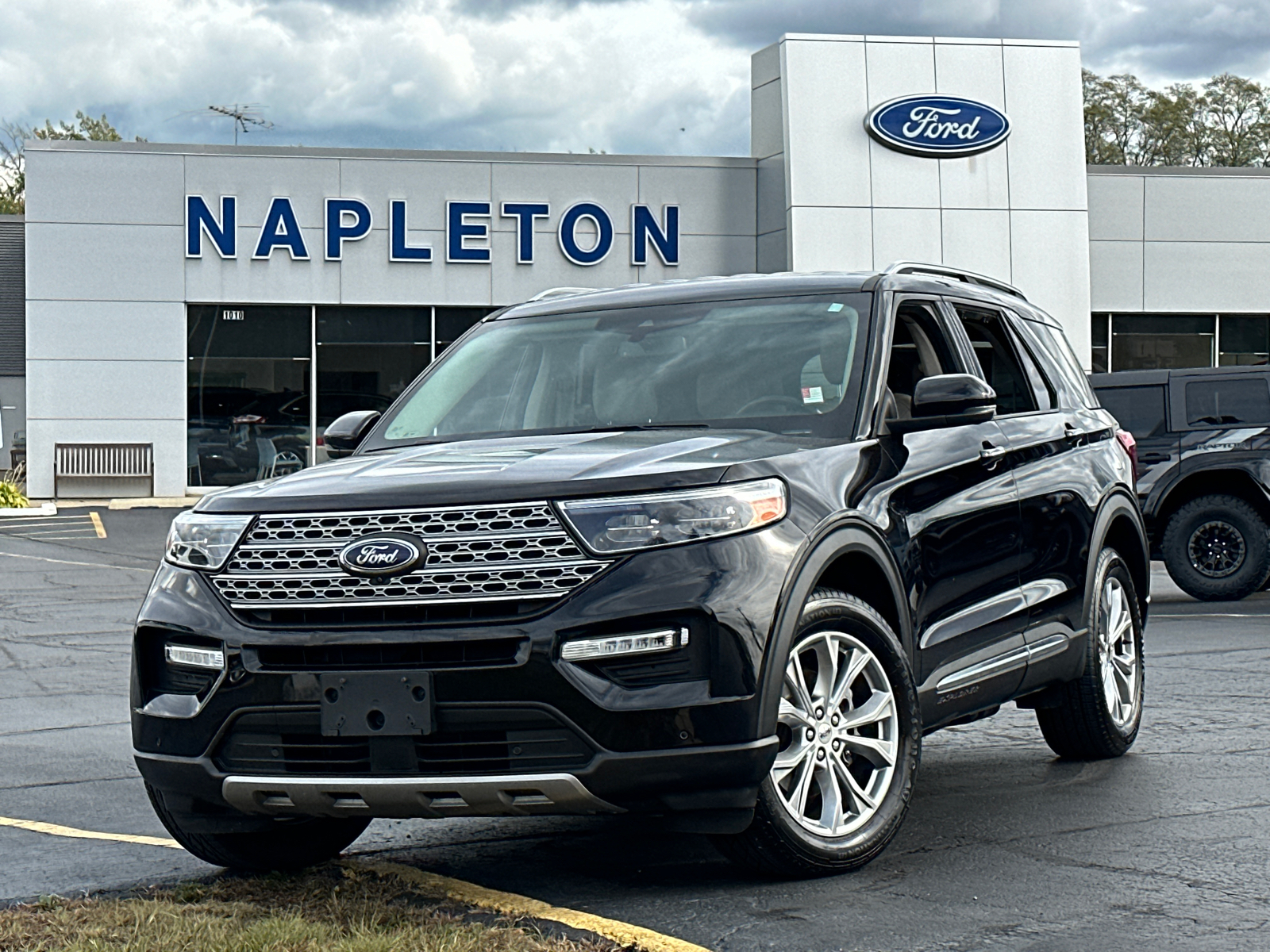 2020 Ford Explorer Limited 1