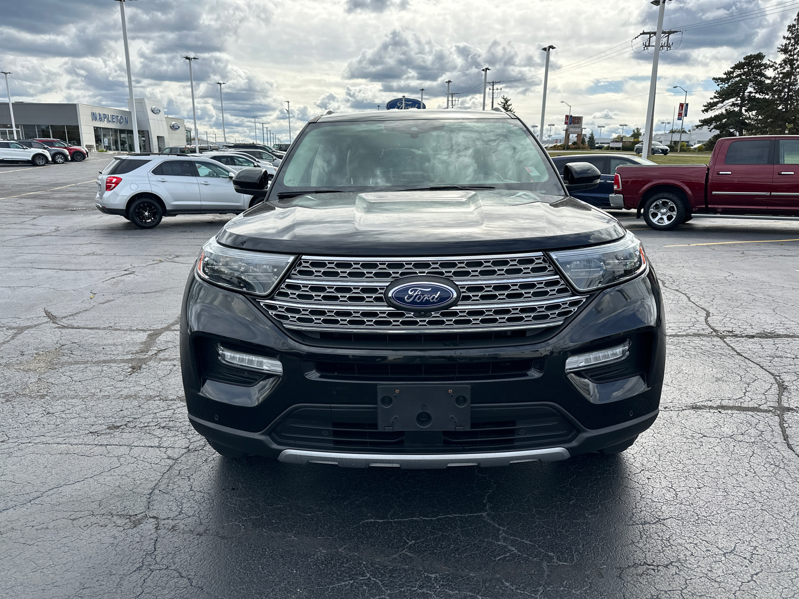 2020 Ford Explorer Limited 3