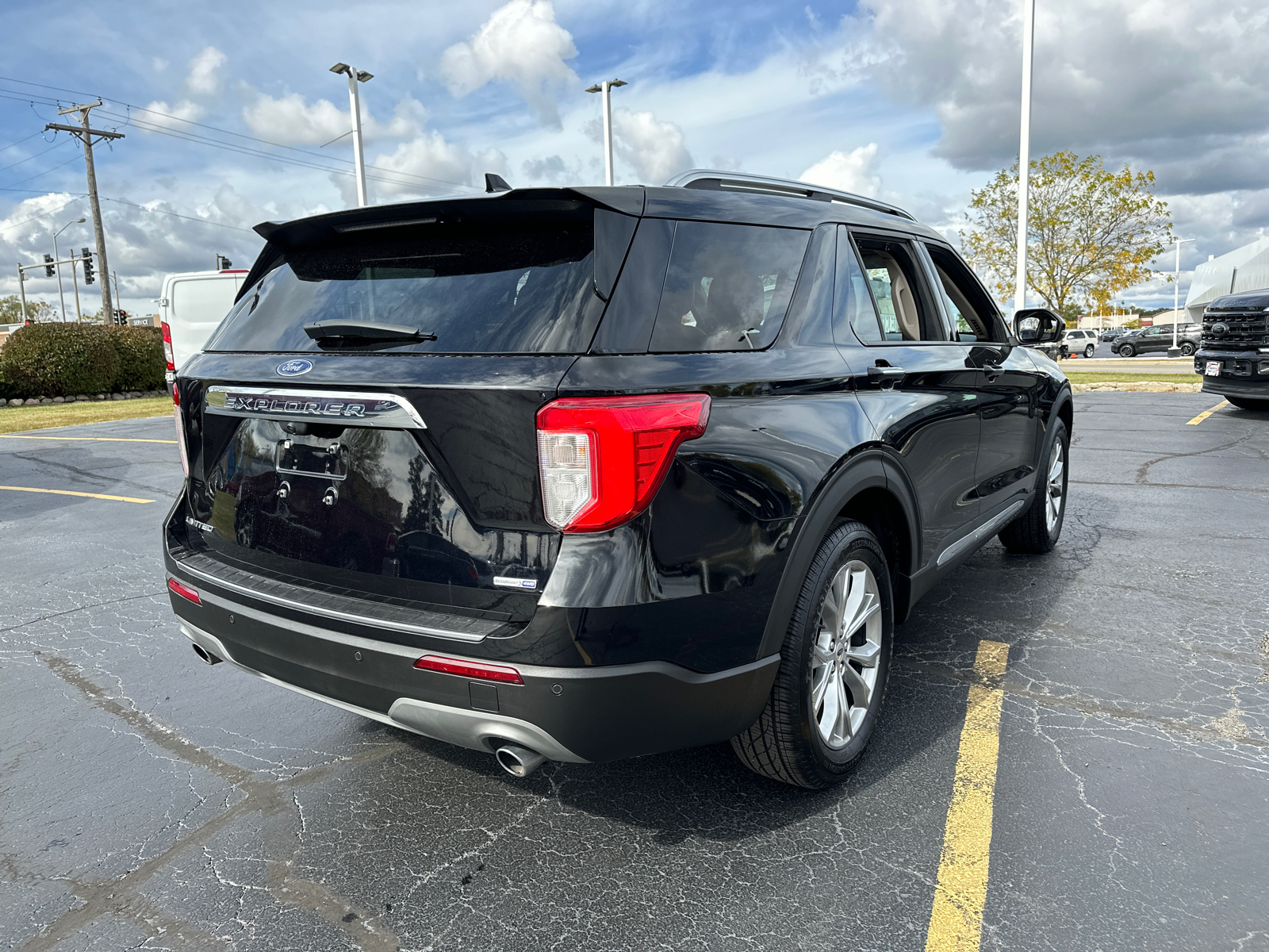 2020 Ford Explorer Limited 8