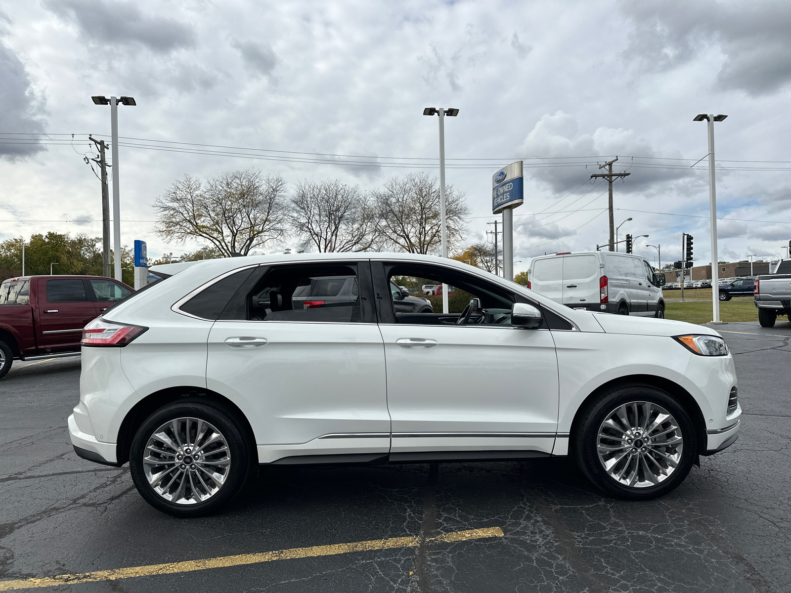 2021 Ford Edge Titanium 9