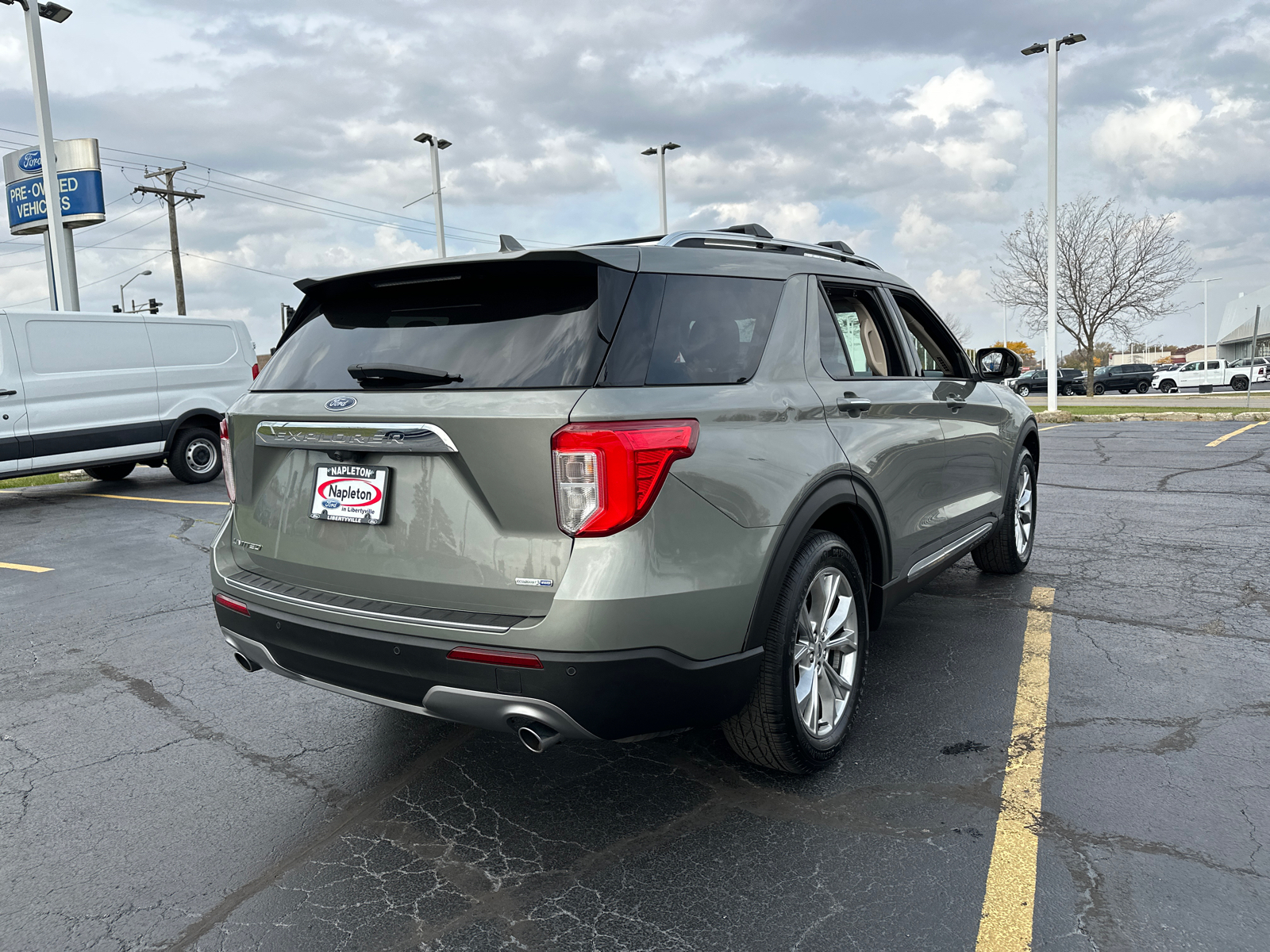 2020 Ford Explorer Limited 8