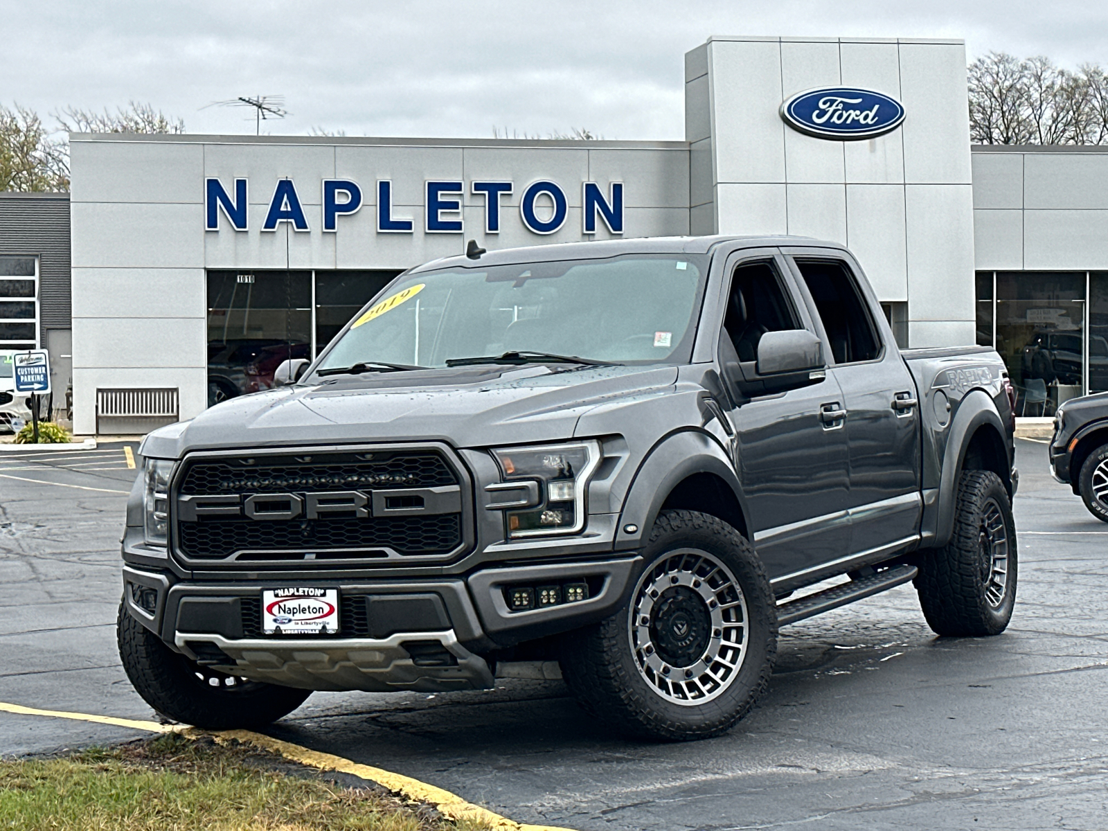 2019 Ford F-150 Raptor 4WD SuperCrew 5.5 Box 1