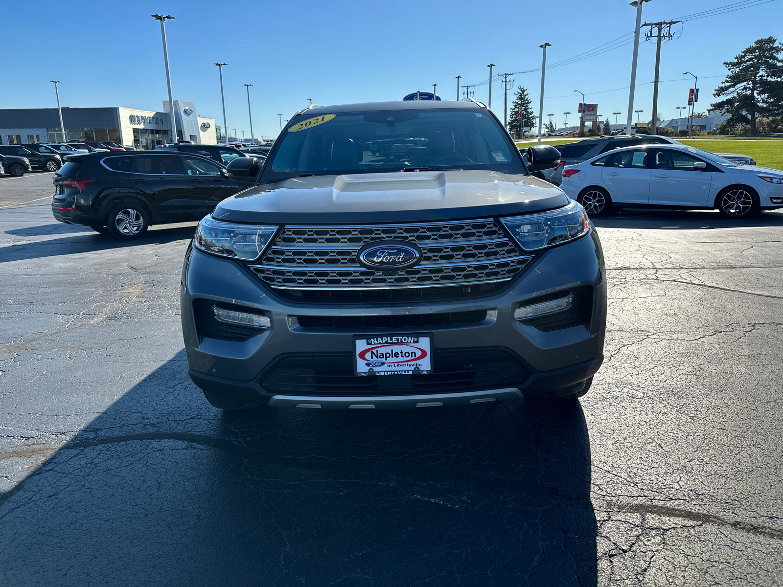 2021 Ford Explorer Limited 3