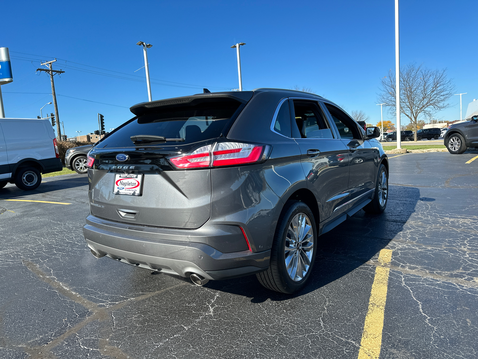 2021 Ford Edge Titanium 8