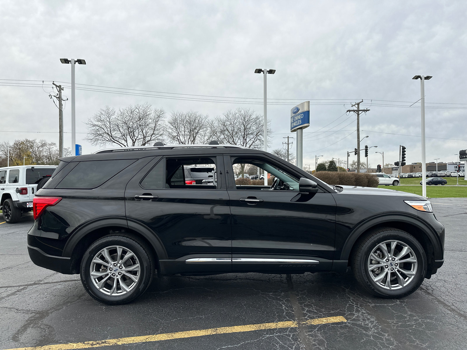 2021 Ford Explorer Limited 9