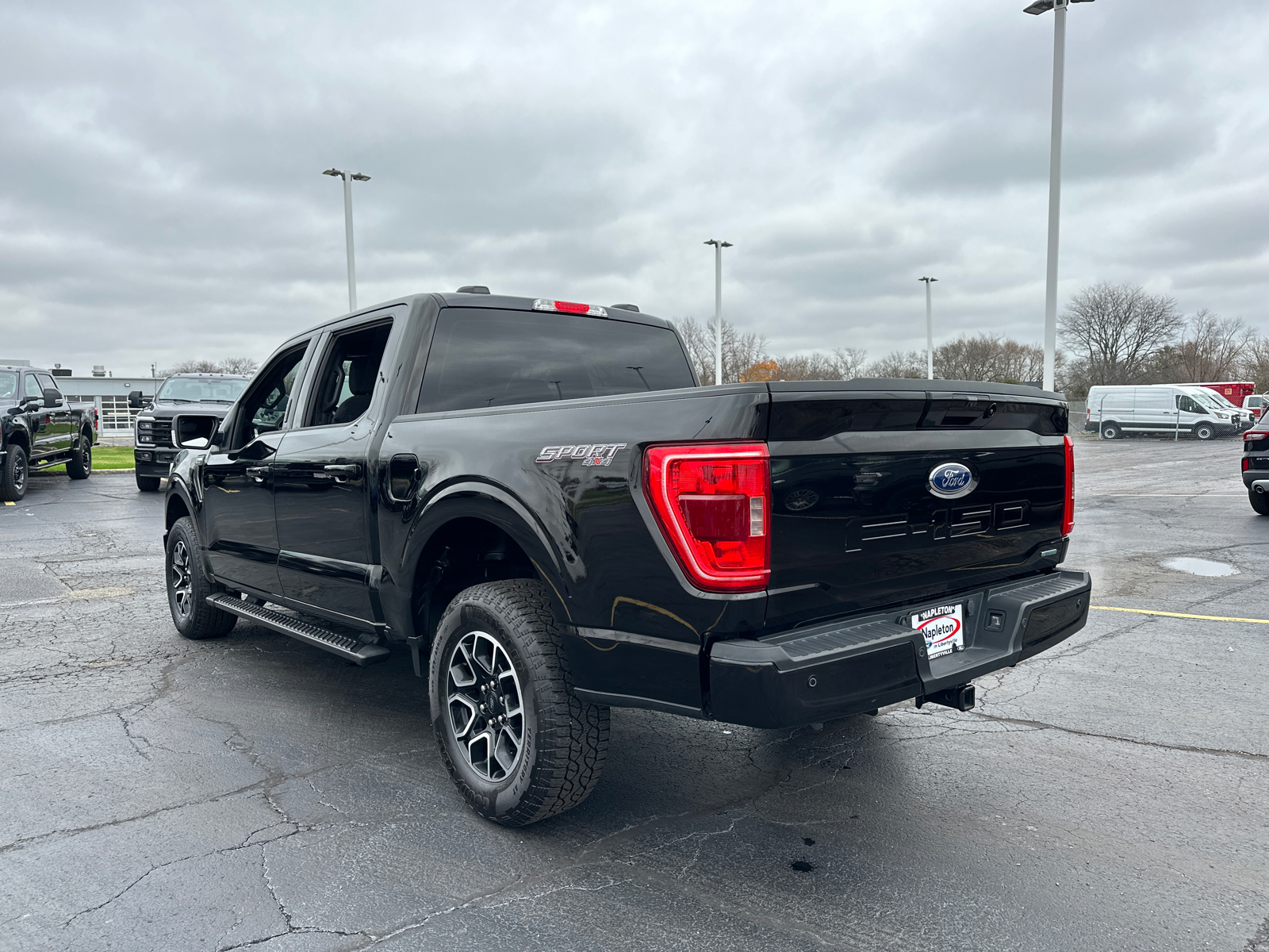 2022 Ford F-150 XLT 4WD SuperCrew 5.5 Box 6