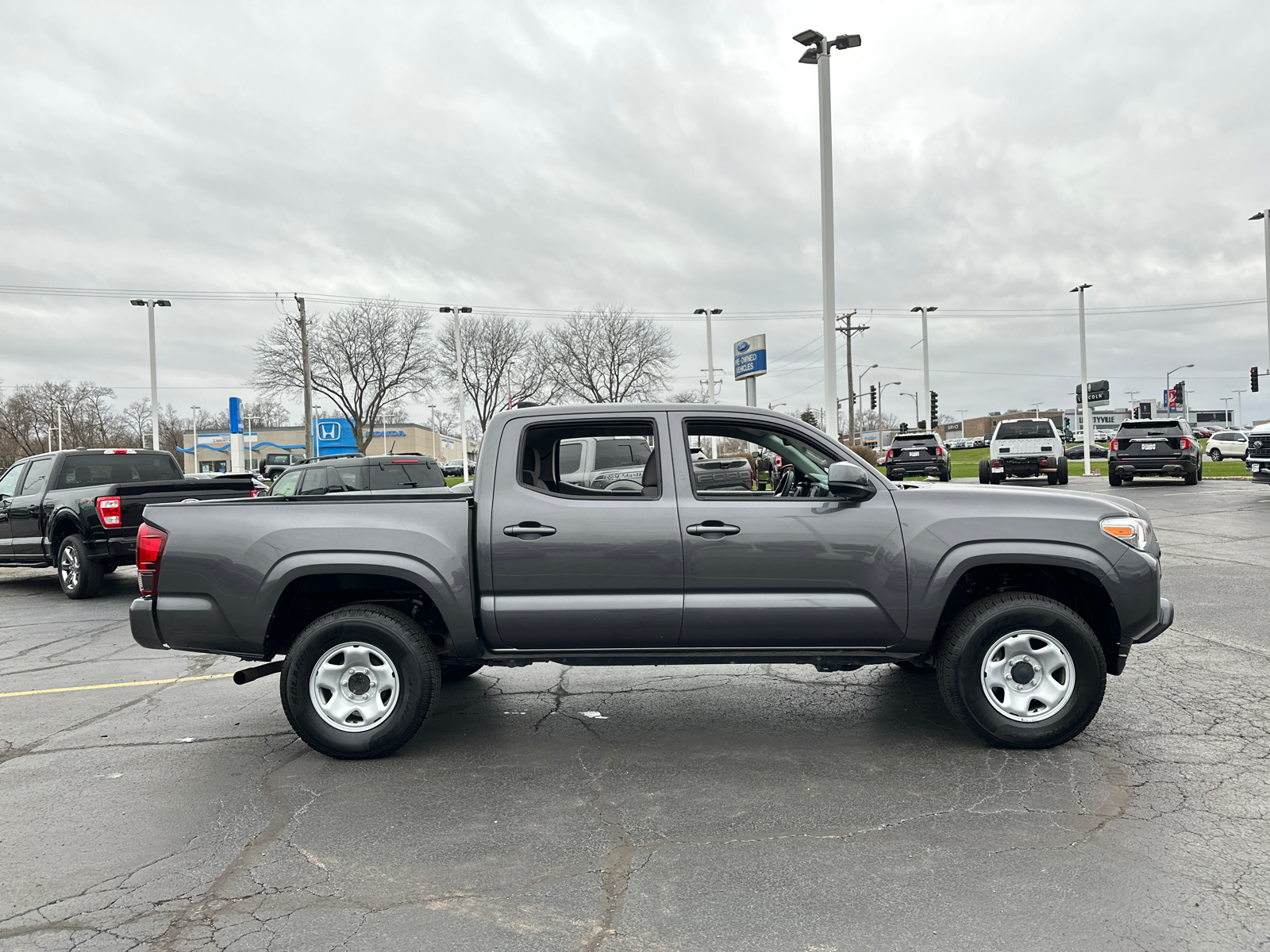 2022 Toyota Tacoma SR Double Cab 5 Bed V6 AT 9