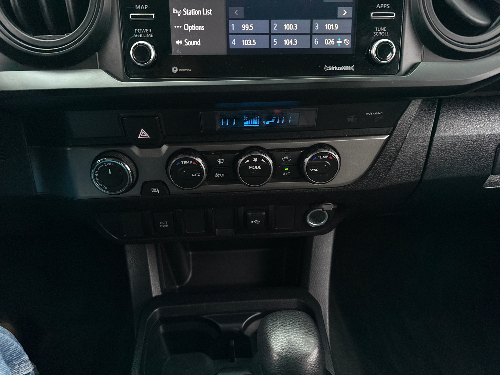 2022 Toyota Tacoma SR Double Cab 5 Bed V6 AT 22