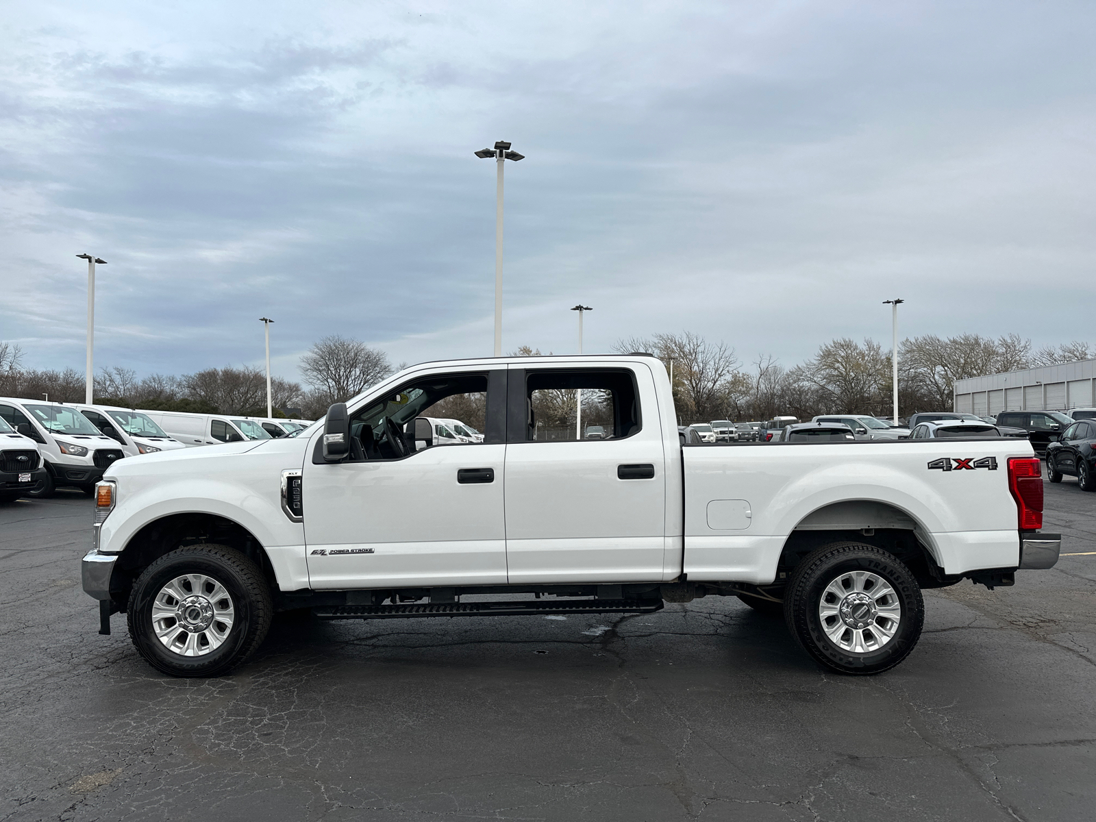 2022 Ford Super Duty F-250 SRW XLT 4WD Crew Cab 6.75 Box 5