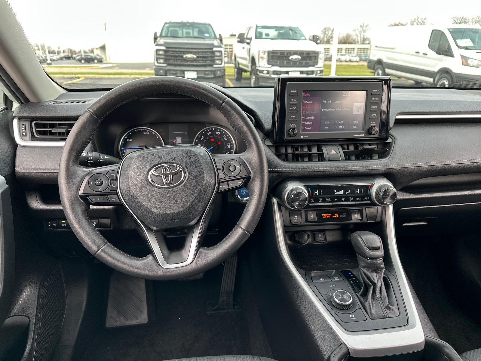 2021 Toyota RAV4 Hybrid XLE 16