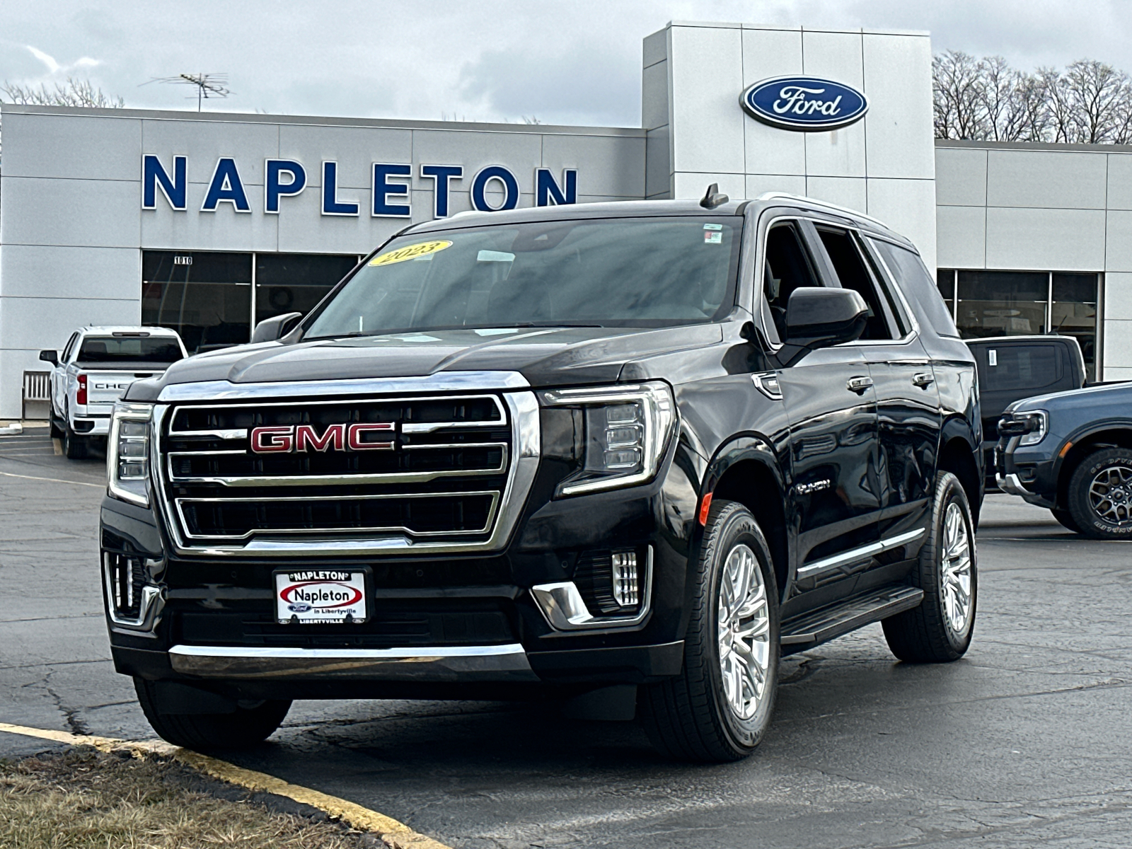 2023 GMC Yukon SLT 1