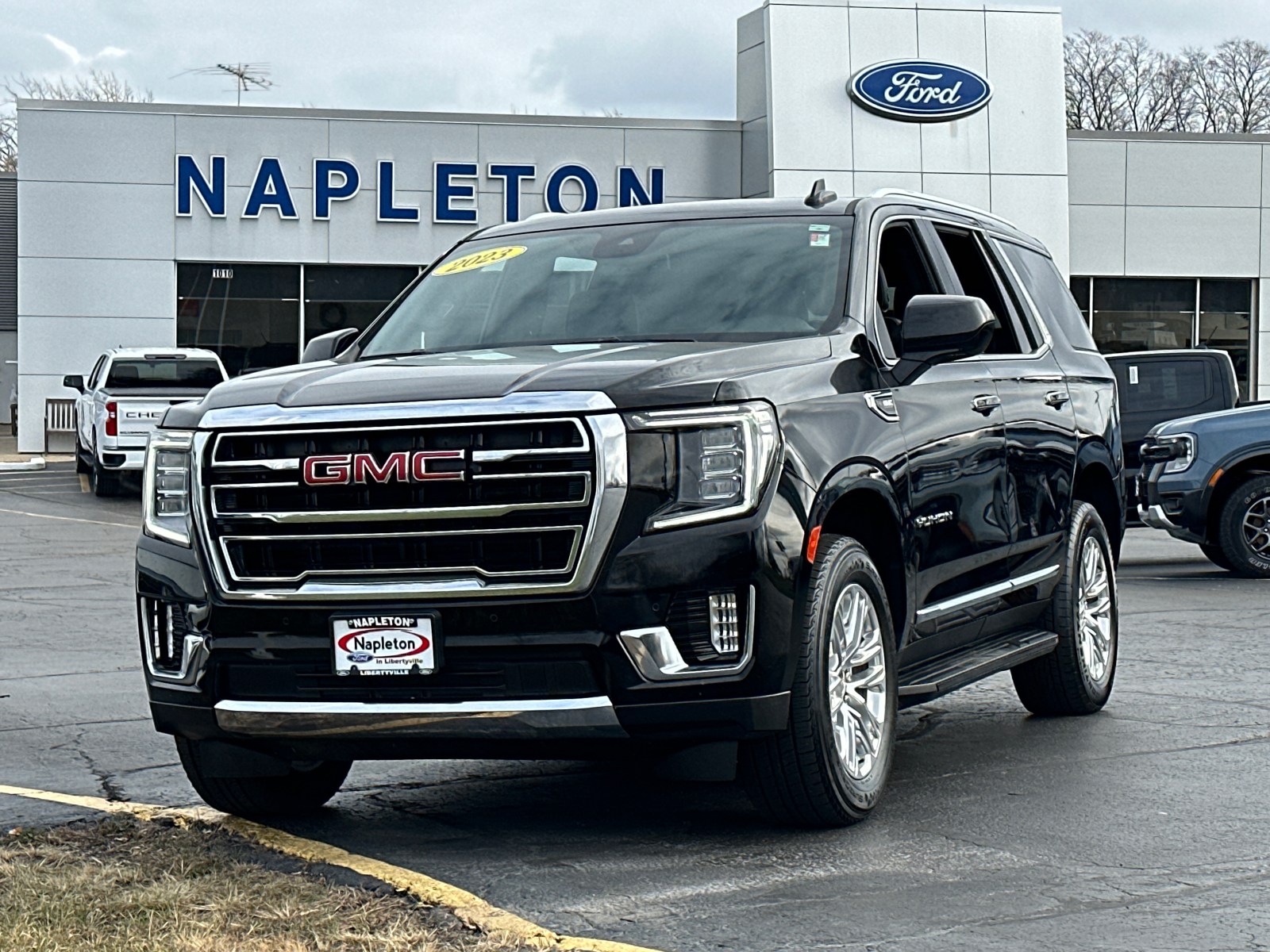 2023 GMC Yukon SLT 2