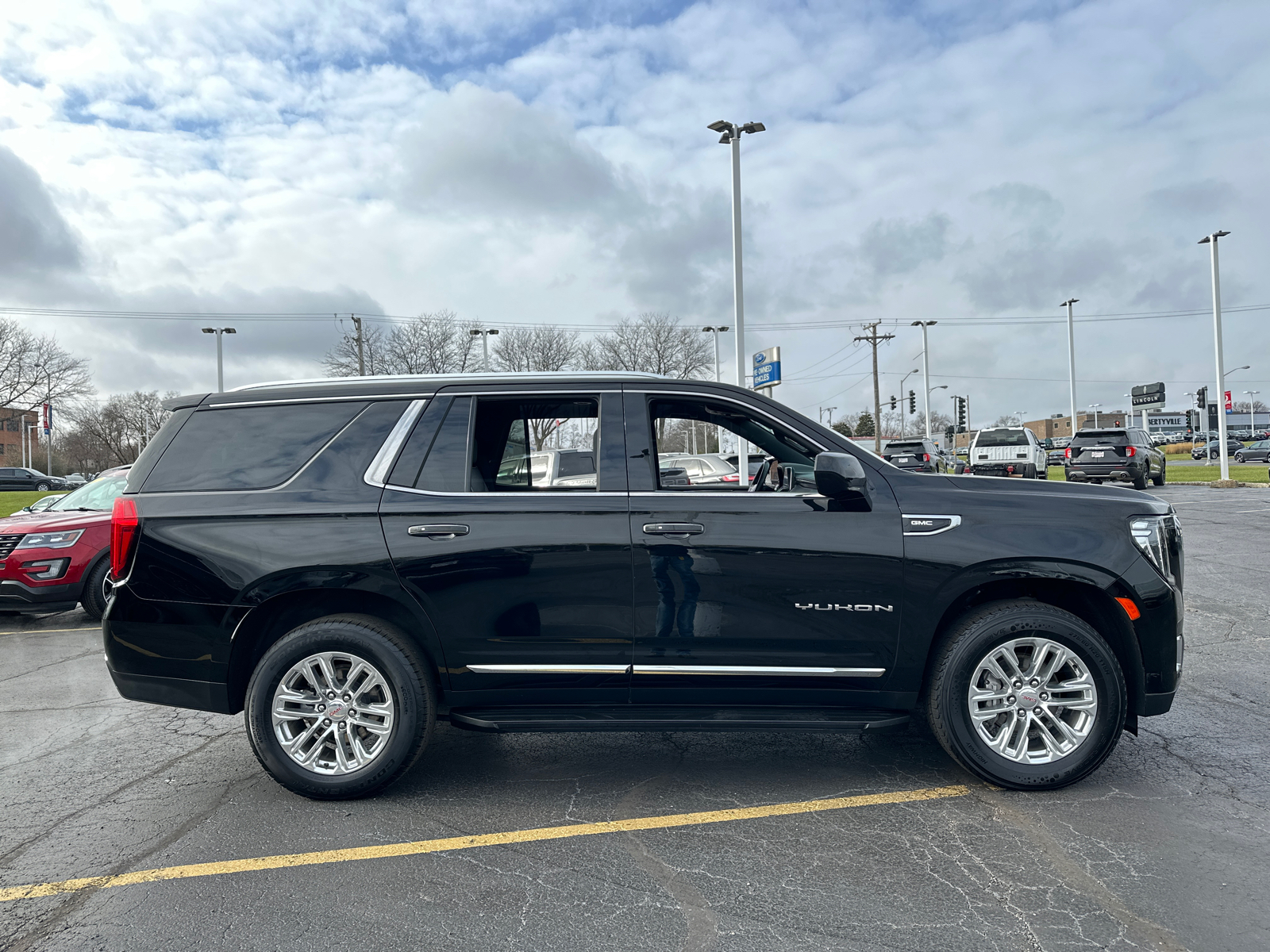 2023 GMC Yukon SLT 9