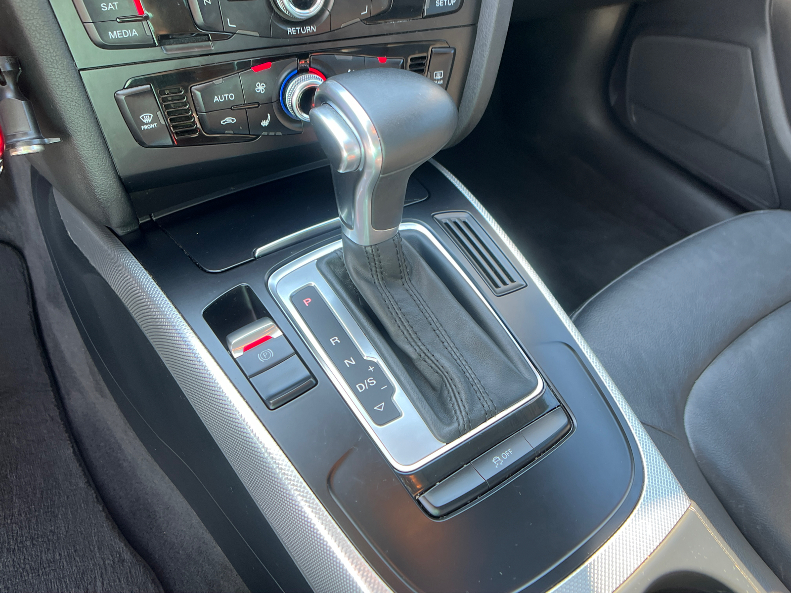 2014 Audi A4 2.0T Premium 30
