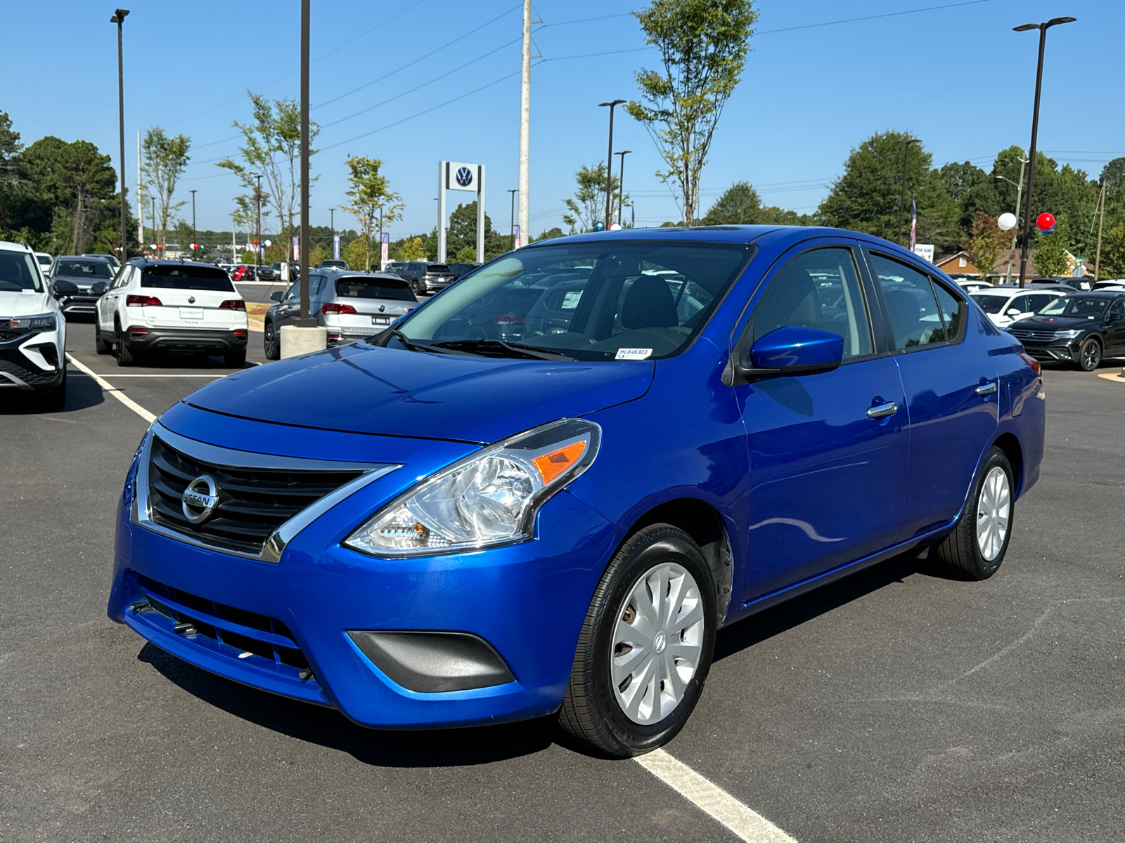 2017 Nissan Versa 1.6 SV 1