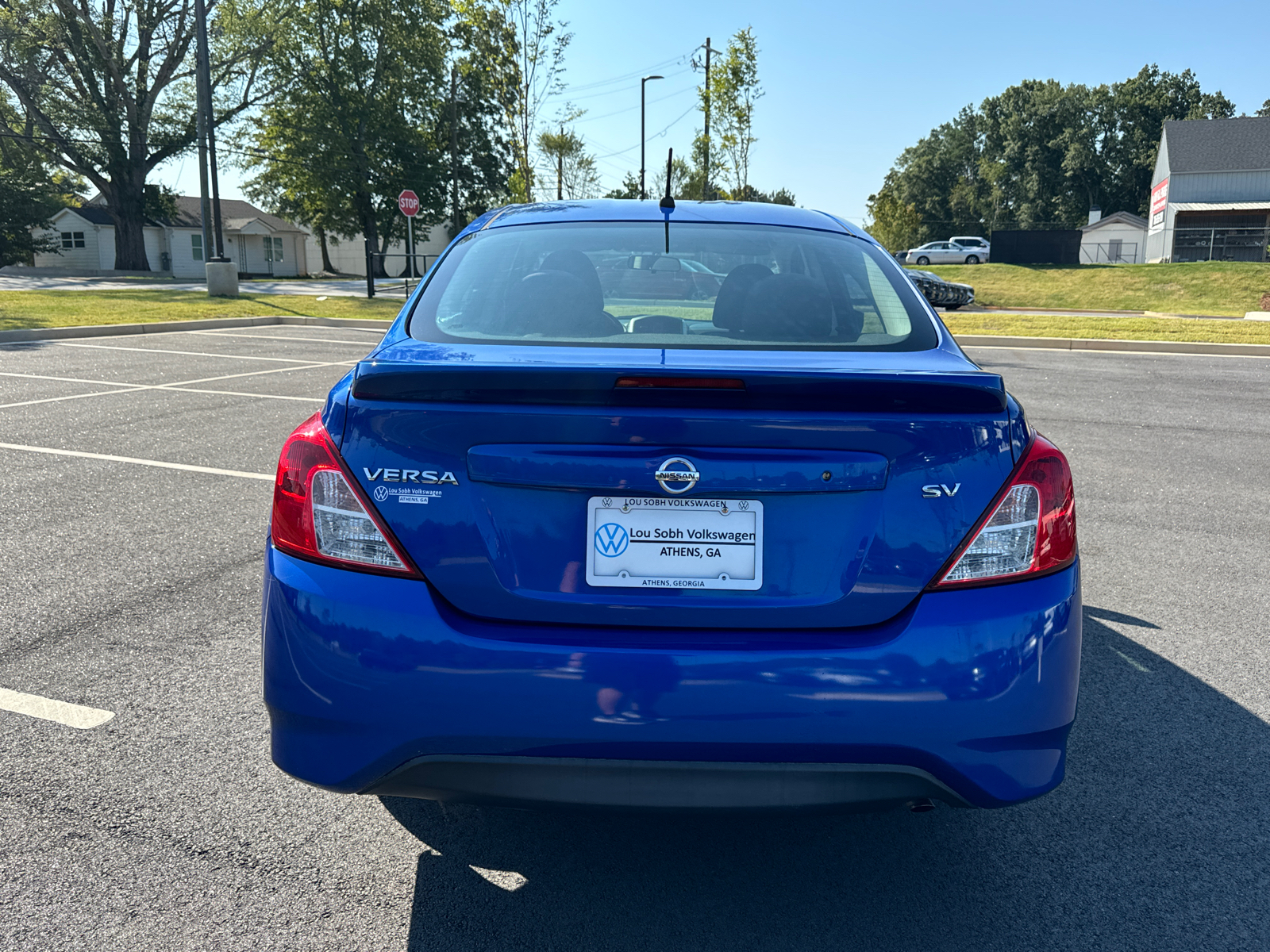 2017 Nissan Versa 1.6 SV 4