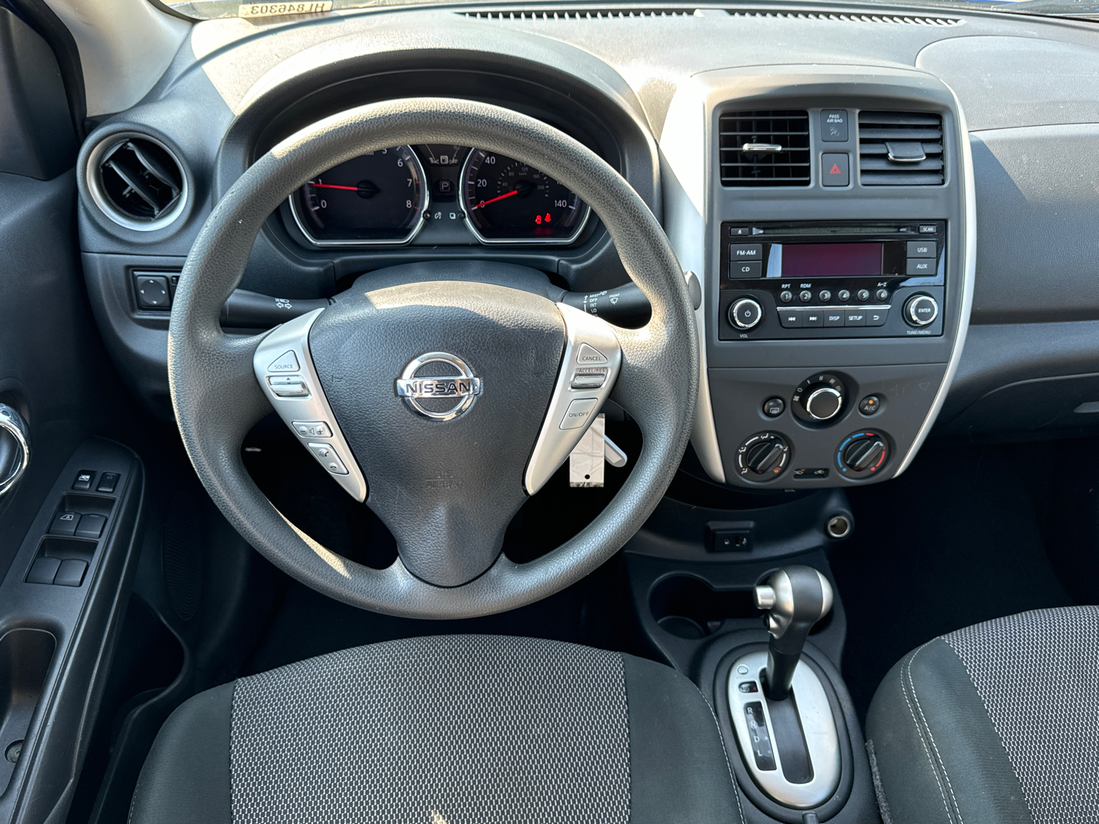 2017 Nissan Versa 1.6 SV 22