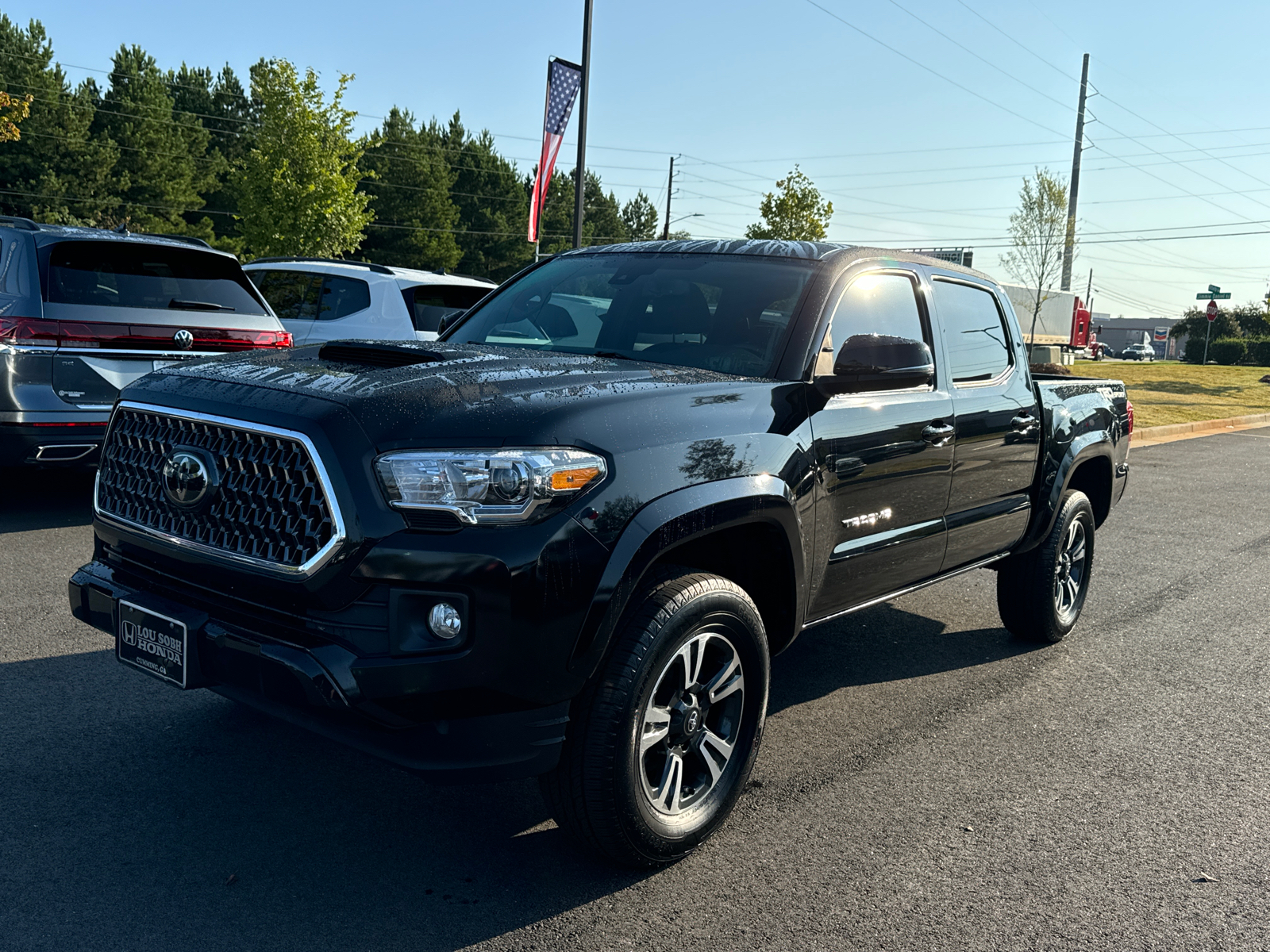 2019 Toyota Tacoma TRD Sport 1