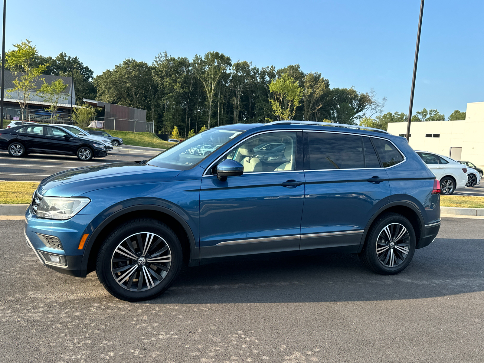 2019 Volkswagen Tiguan 2.0T SEL 2