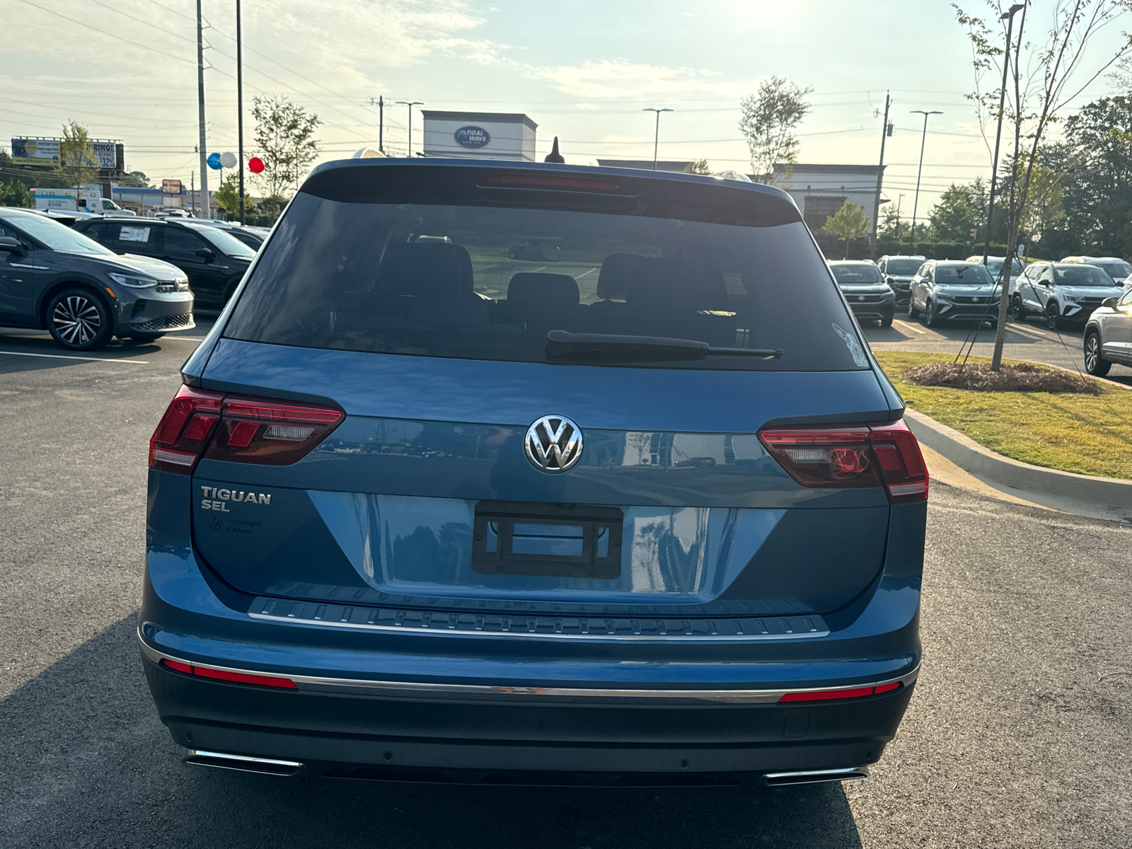 2019 Volkswagen Tiguan 2.0T SEL 4