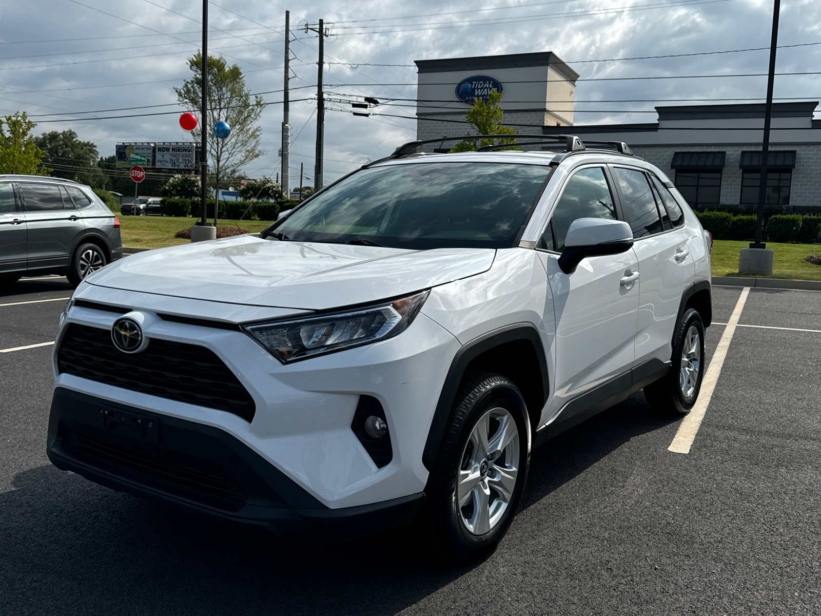 2020 Toyota RAV4 XLE 1