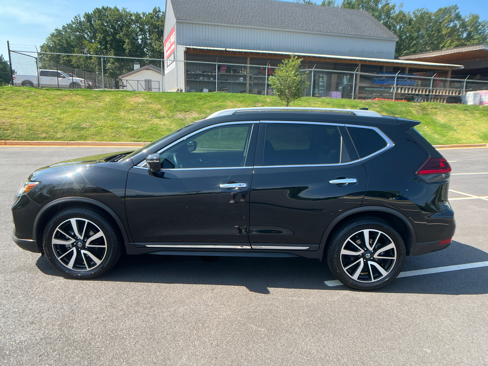 2020 Nissan Rogue SL 8