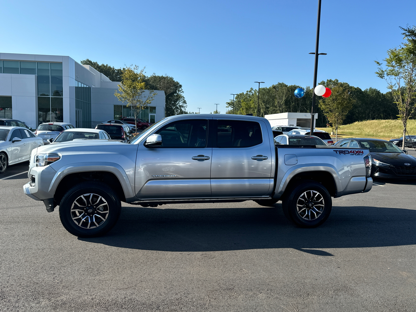 2022 Toyota Tacoma TRD Sport 2