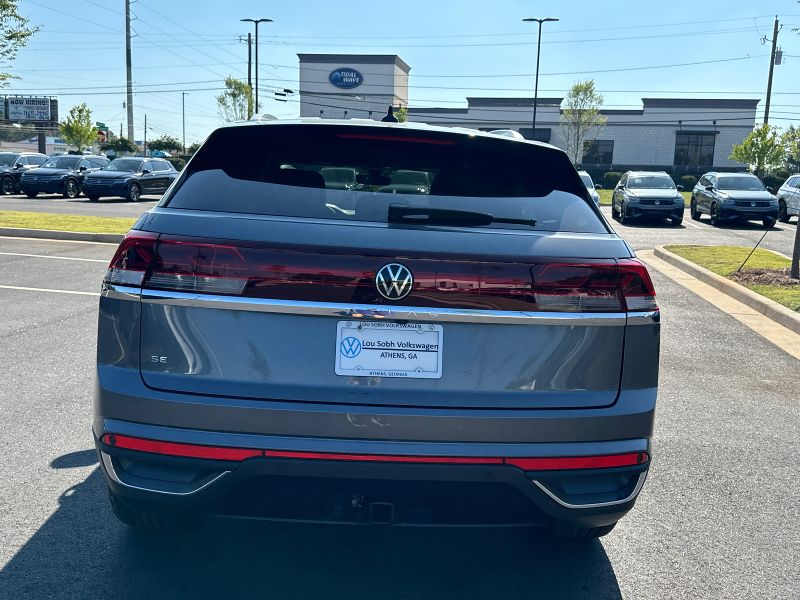 2024 Volkswagen Atlas Cross Sport 2.0T SE w/Technology 4