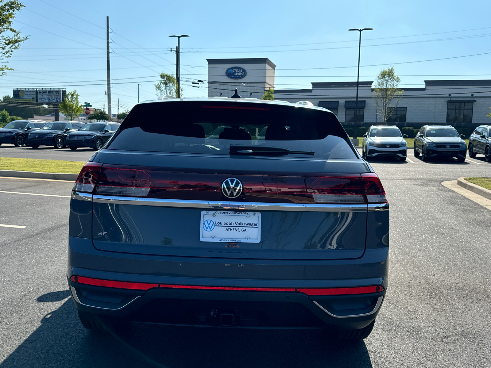 2024 Volkswagen Atlas Cross Sport 2.0T SE w/Technology 4