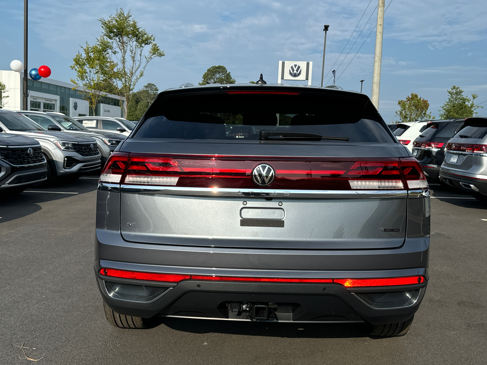 2024 Volkswagen Atlas Cross Sport 2.0T SE w/Technology 4