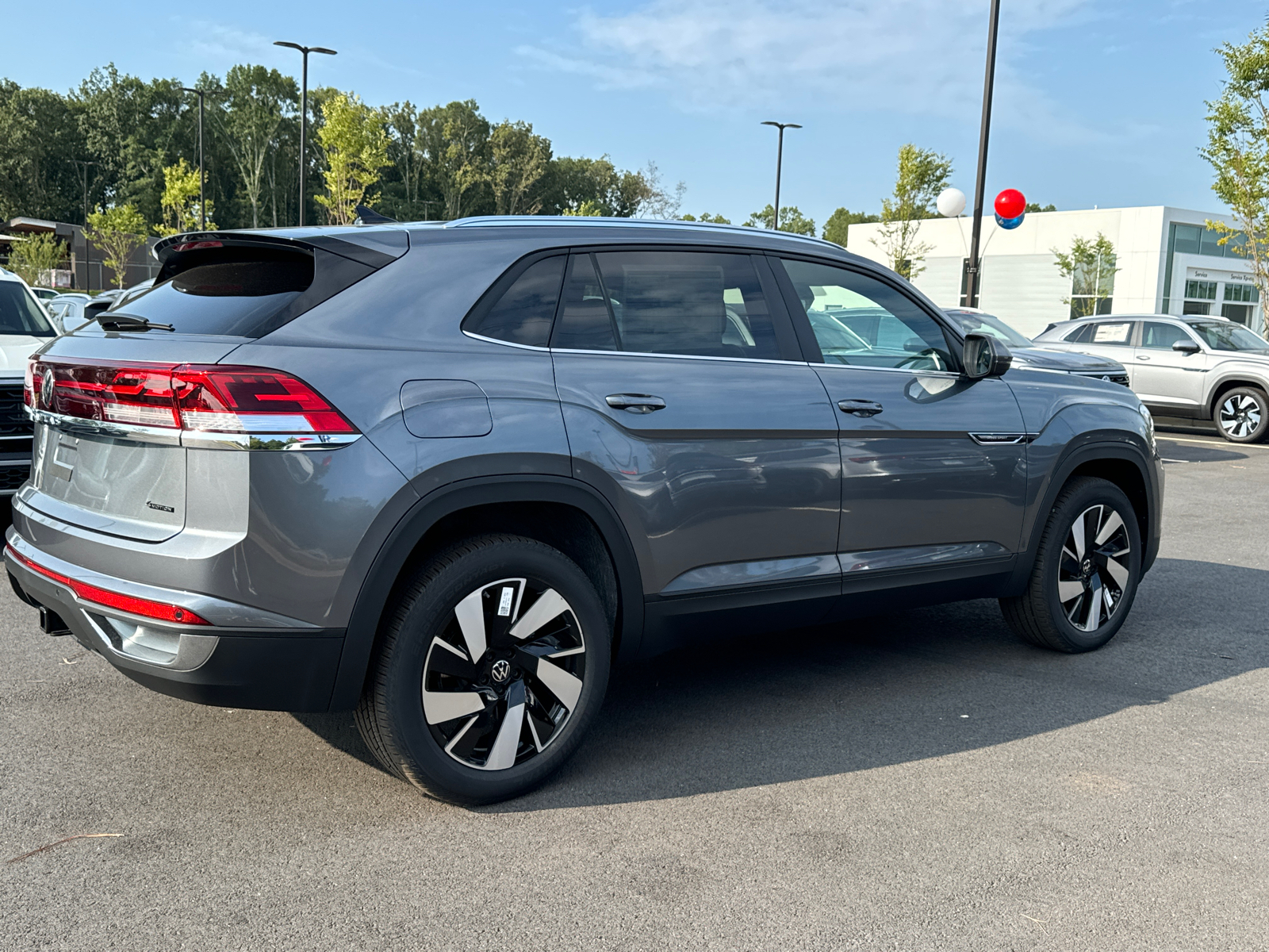 2024 Volkswagen Atlas Cross Sport 2.0T SE w/Technology 6