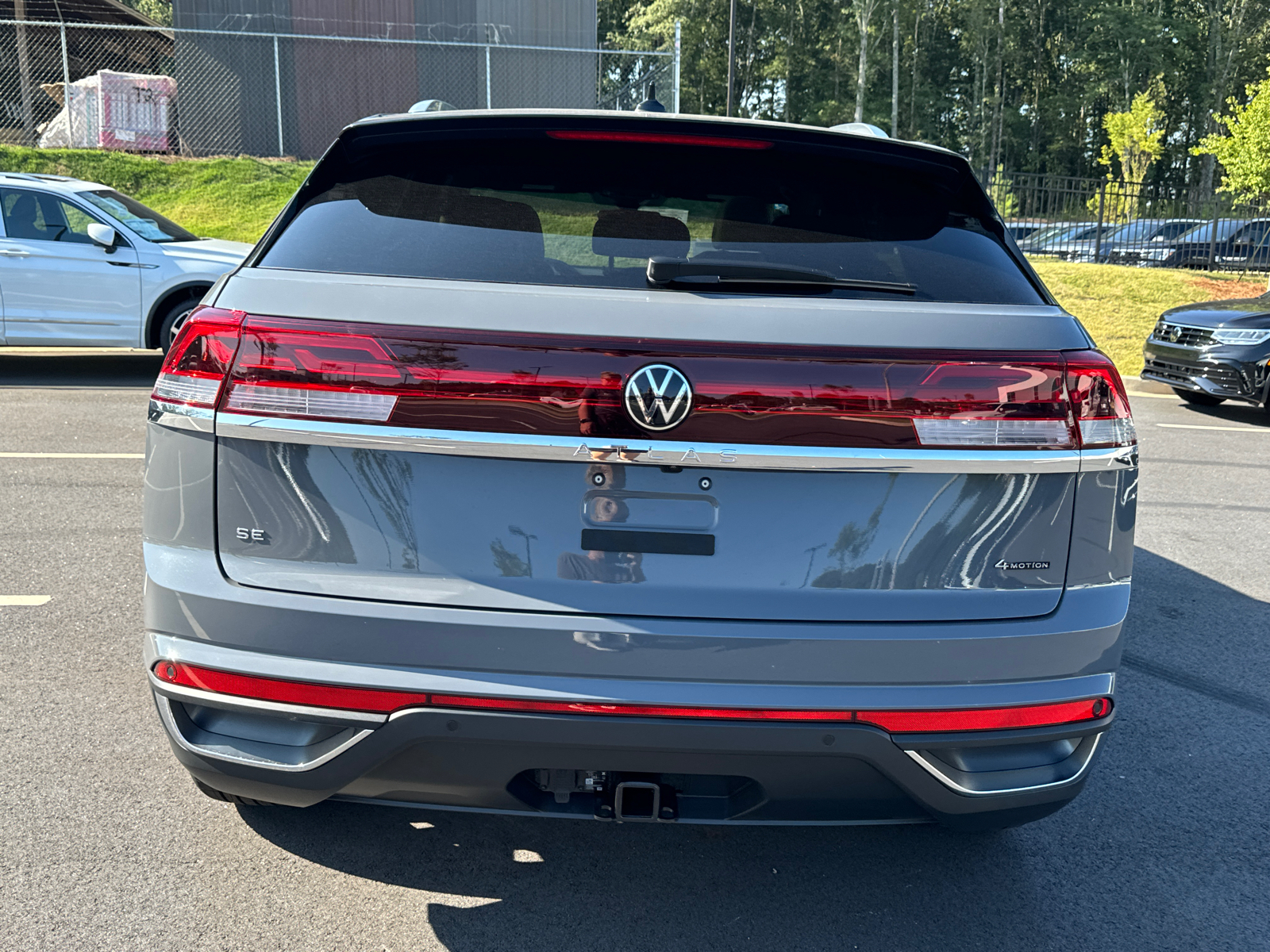 2024 Volkswagen Atlas Cross Sport 2.0T SE w/Technology 4