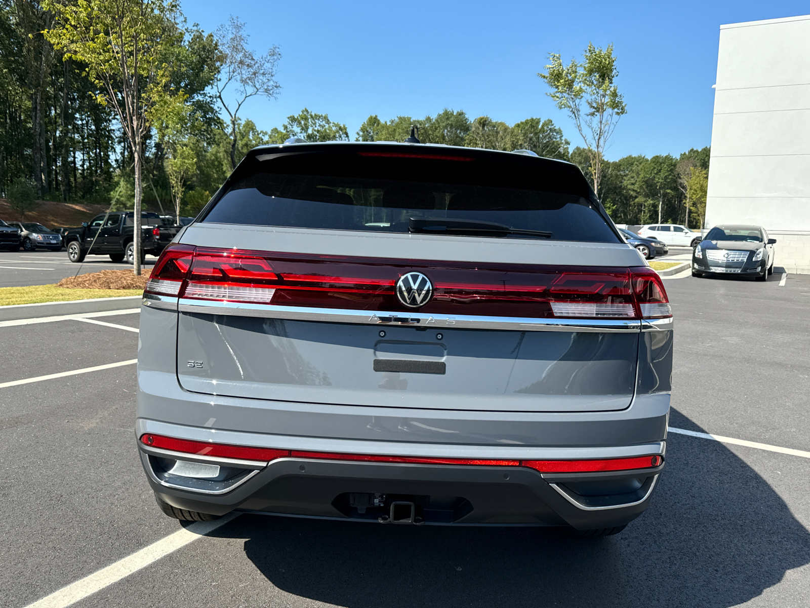 2024 Volkswagen Atlas Cross Sport 2.0T SE w/Technology 4