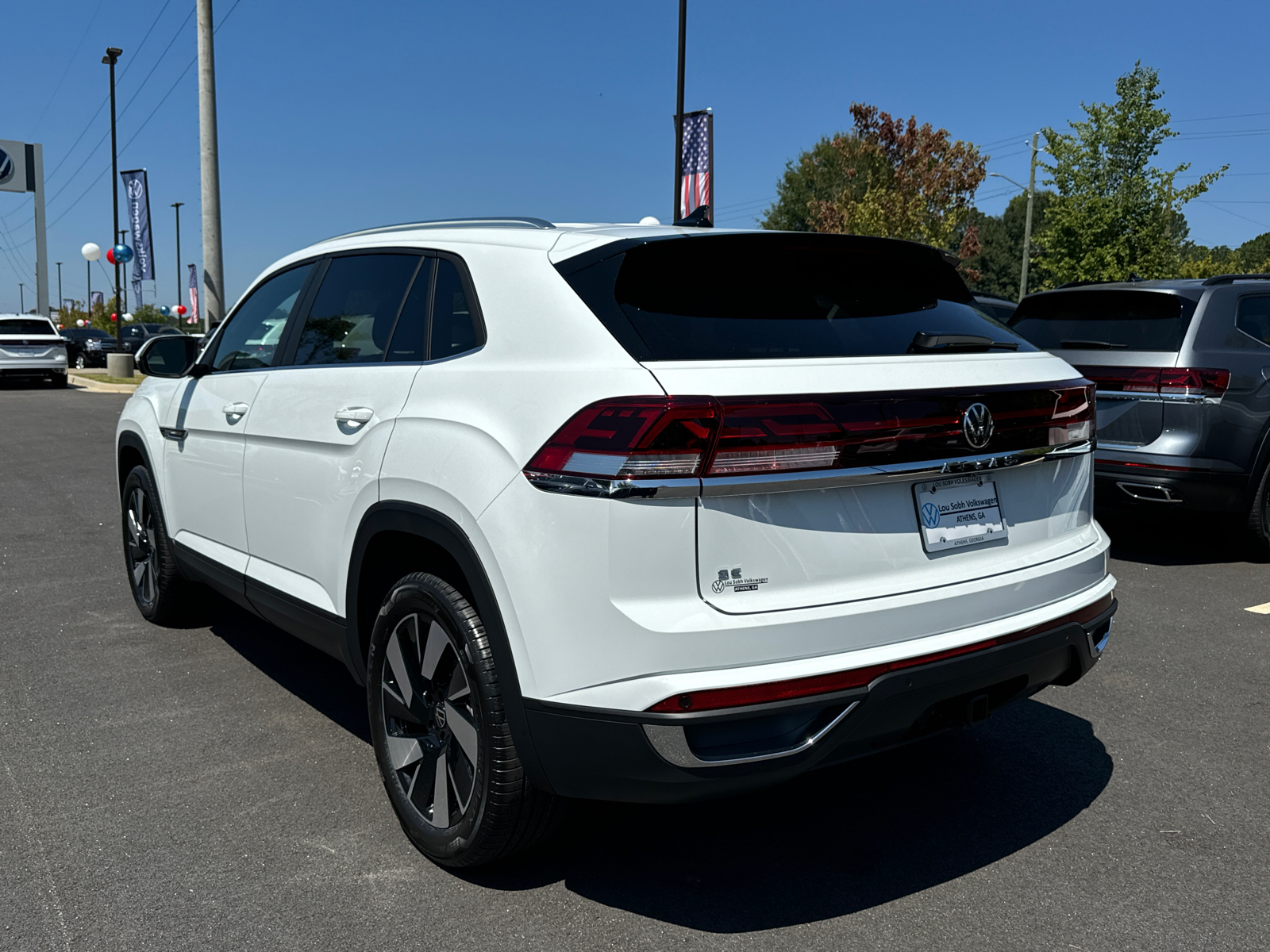 2024 Volkswagen Atlas Cross Sport 2.0T SE w/Technology 3