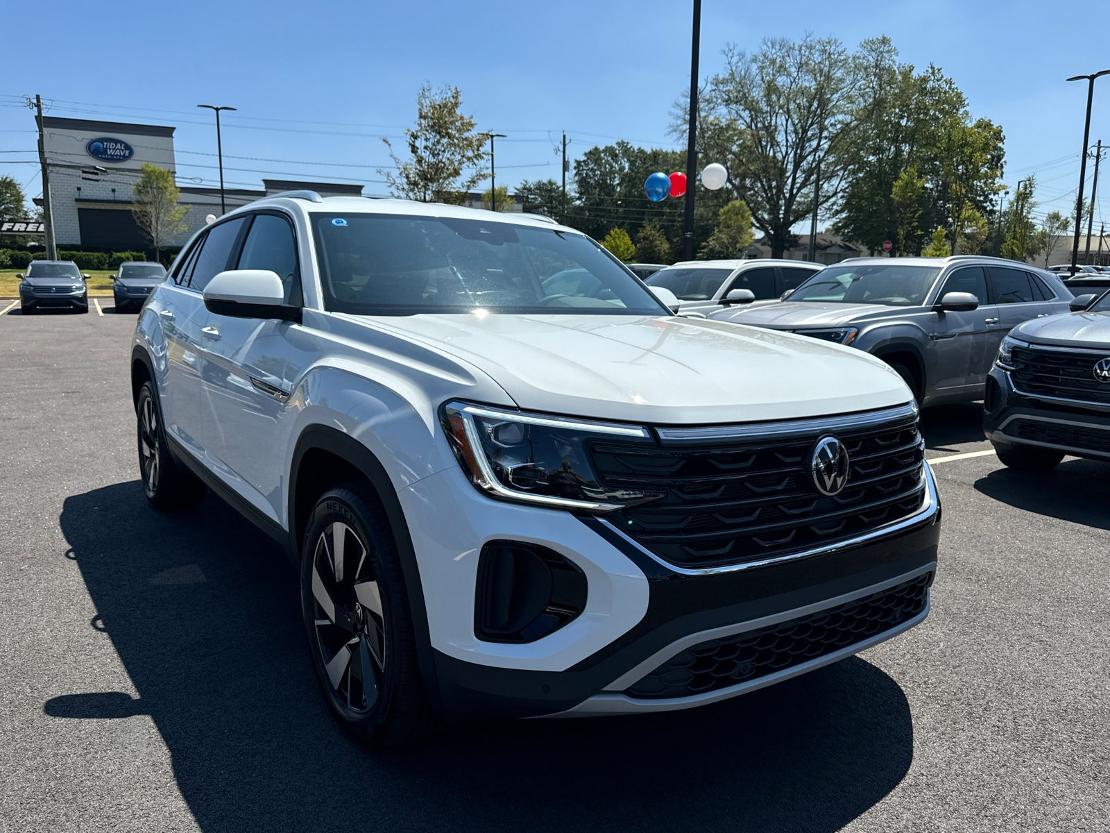 2024 Volkswagen Atlas Cross Sport 2.0T SE w/Technology 7