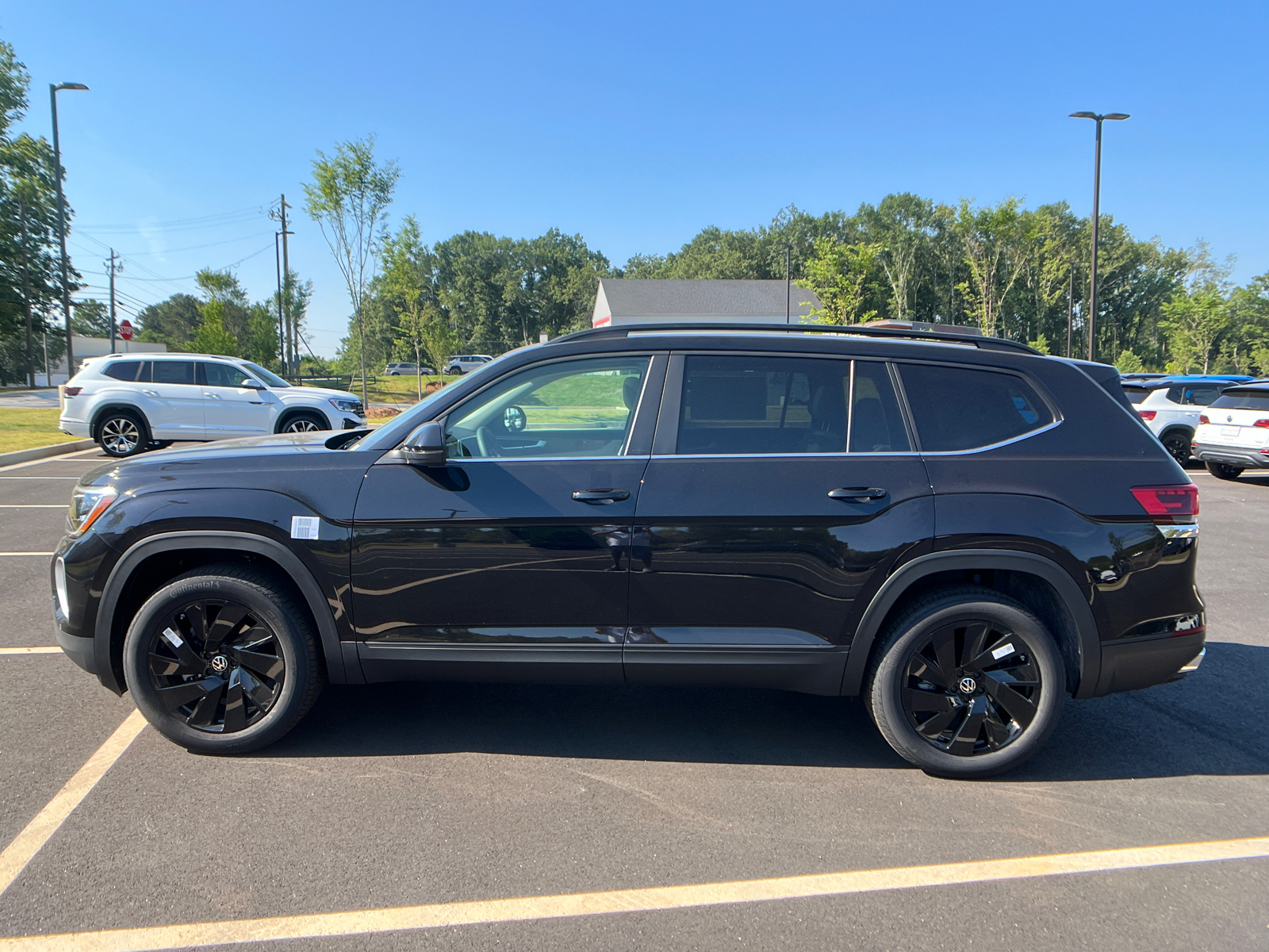 2024 Volkswagen Atlas 2.0T SE w/Technology 8