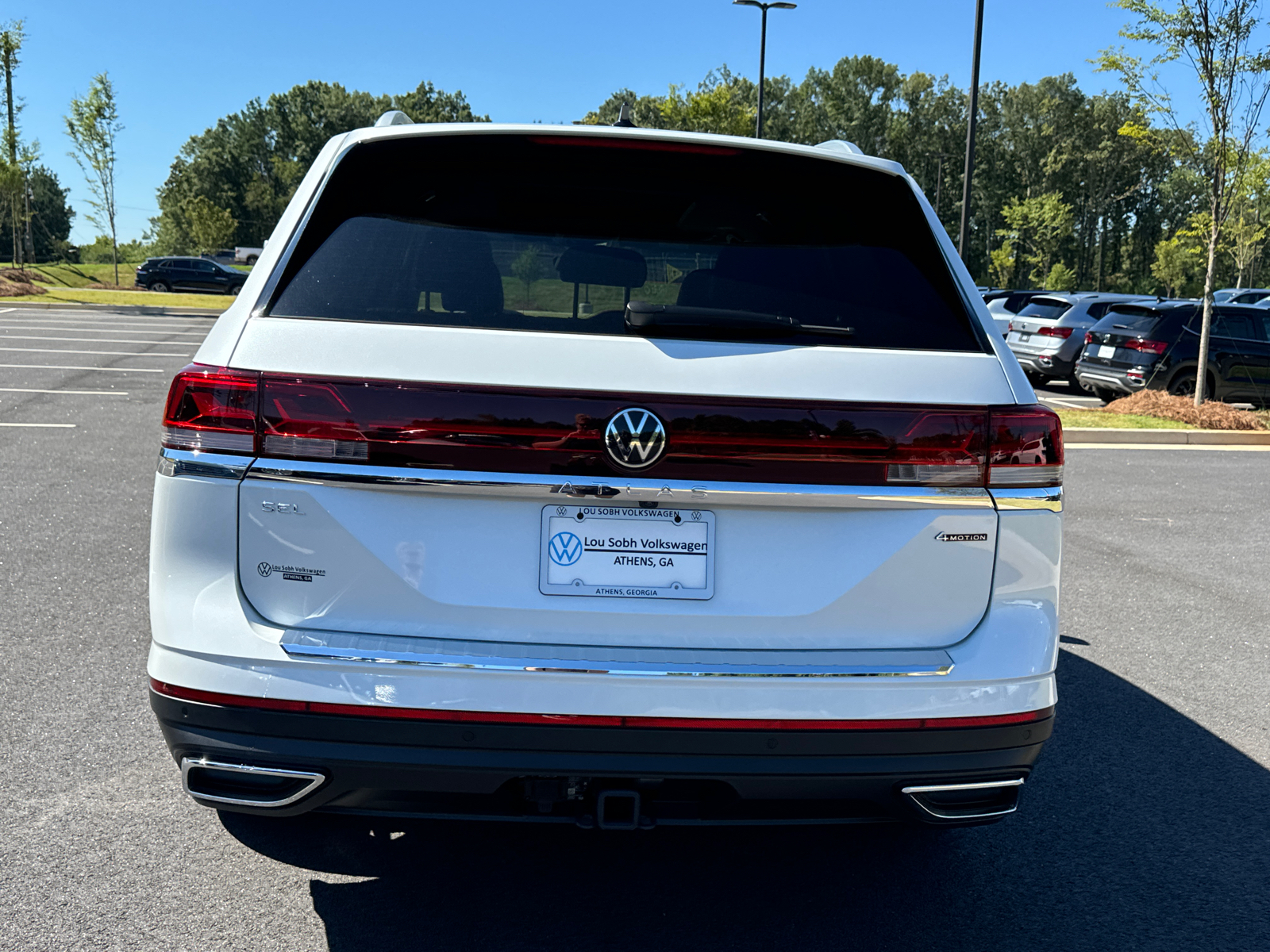 2024 Volkswagen Atlas 2.0T SEL 4