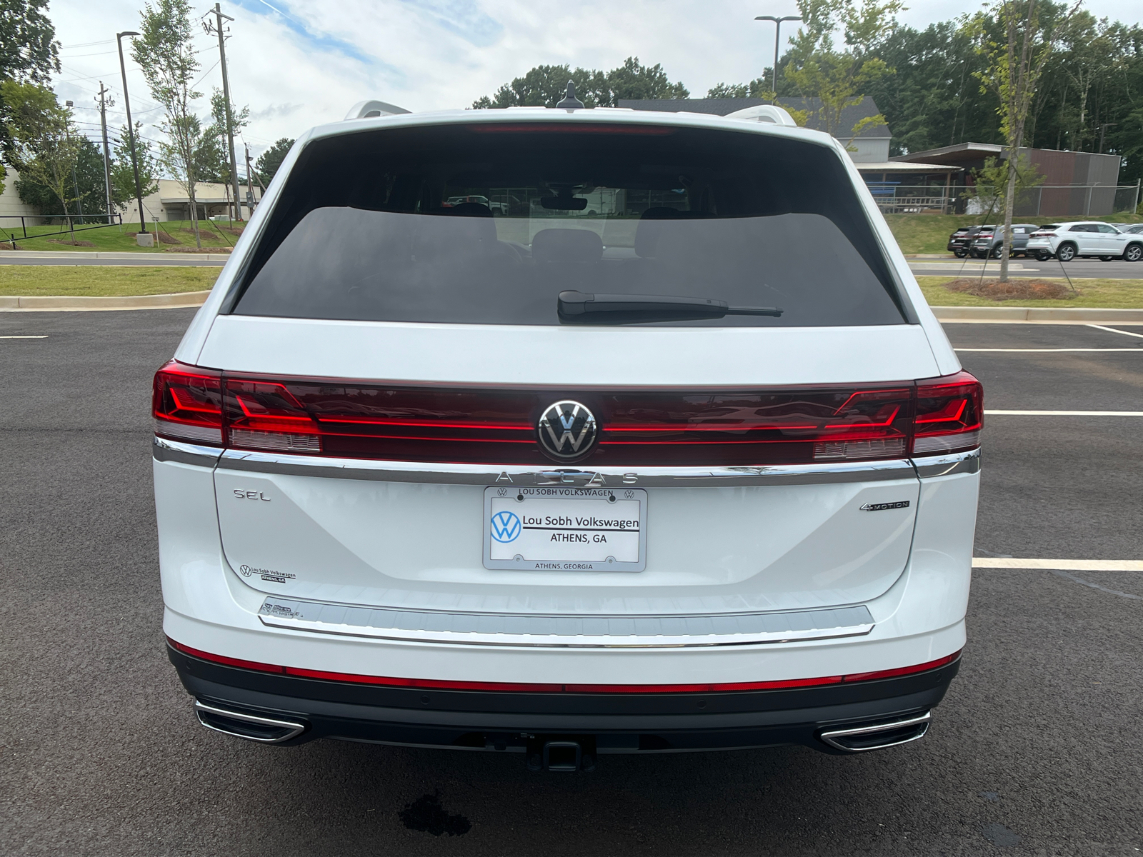 2024 Volkswagen Atlas 2.0T SEL 6