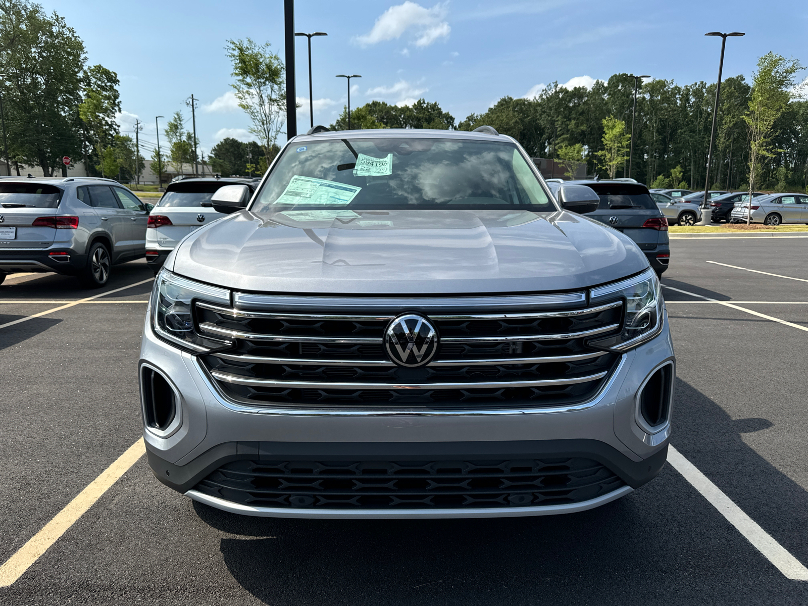 2024 Volkswagen Atlas 2.0T SE w/Technology 2