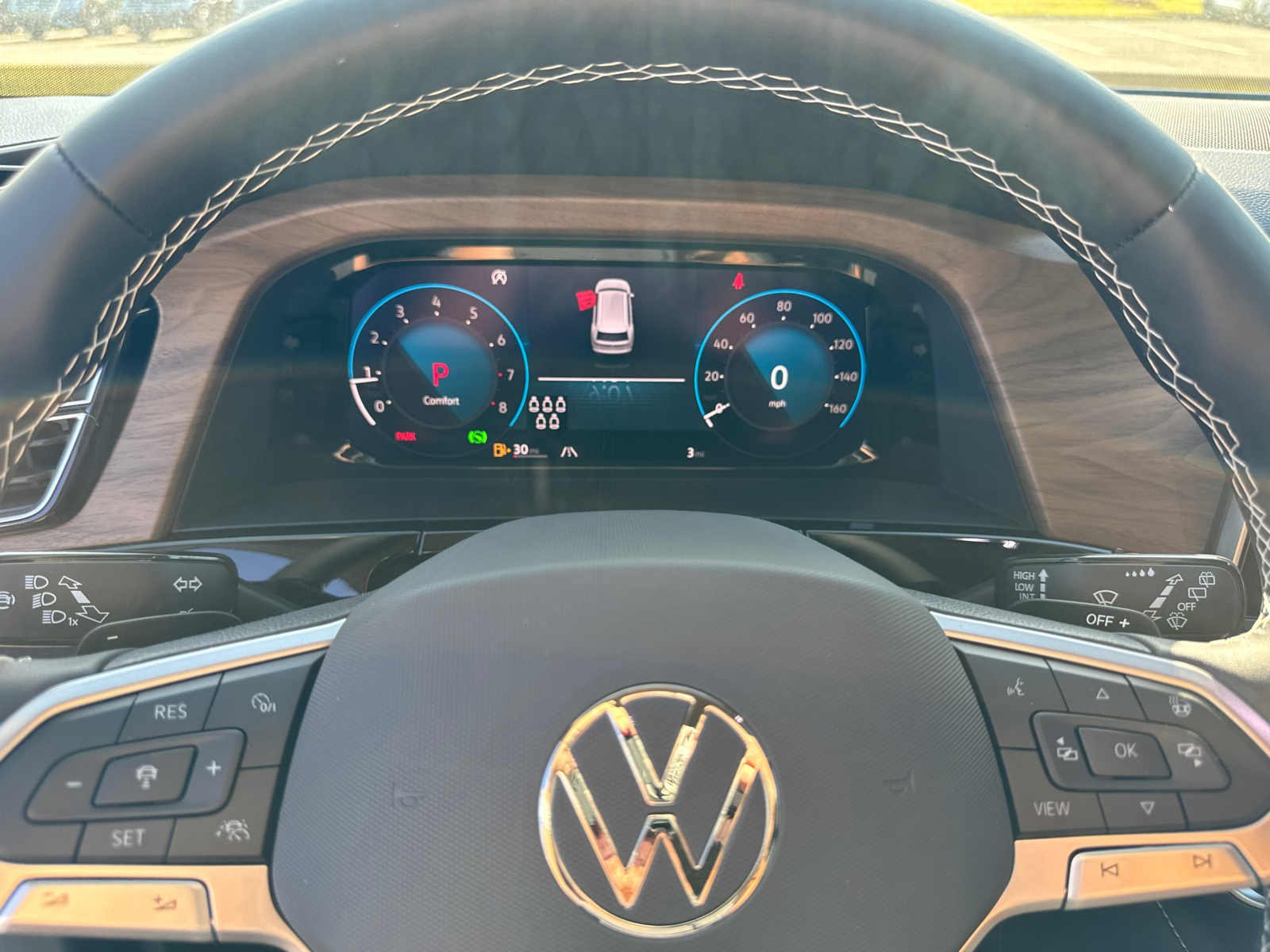 2024 Volkswagen Atlas 2.0T SE w/Technology 17