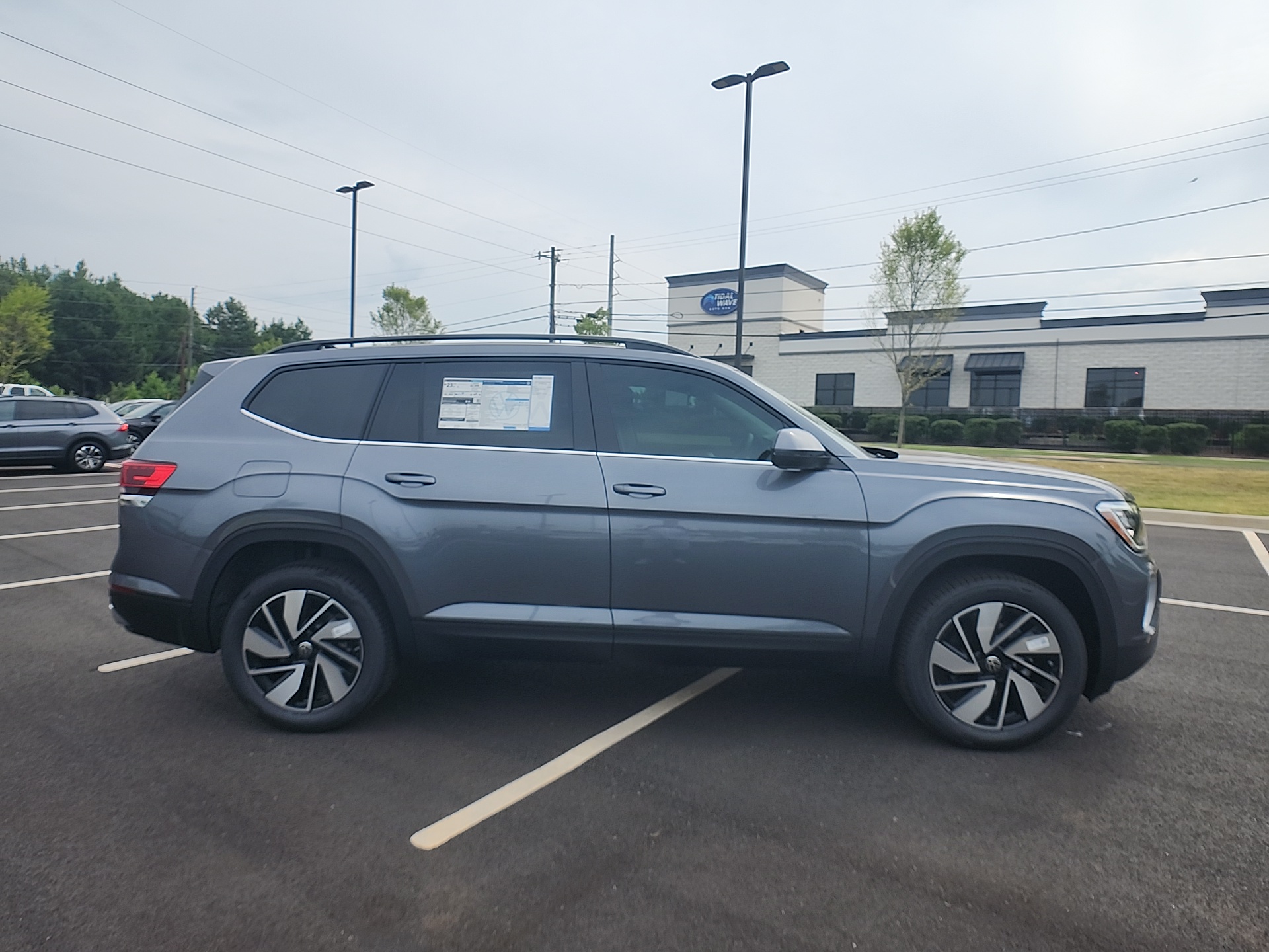 2024 Volkswagen Atlas 2.0T SE w/Technology 4