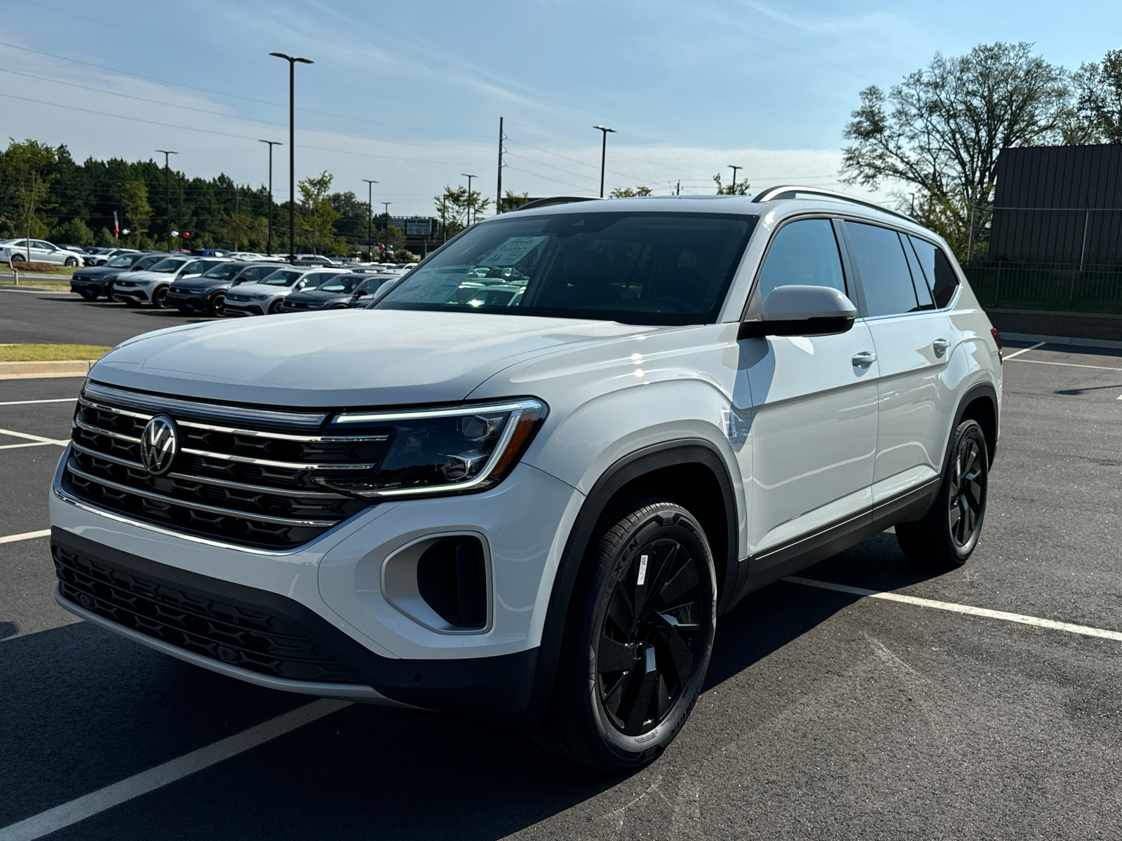 2024 Volkswagen Atlas 2.0T SE w/Technology 1