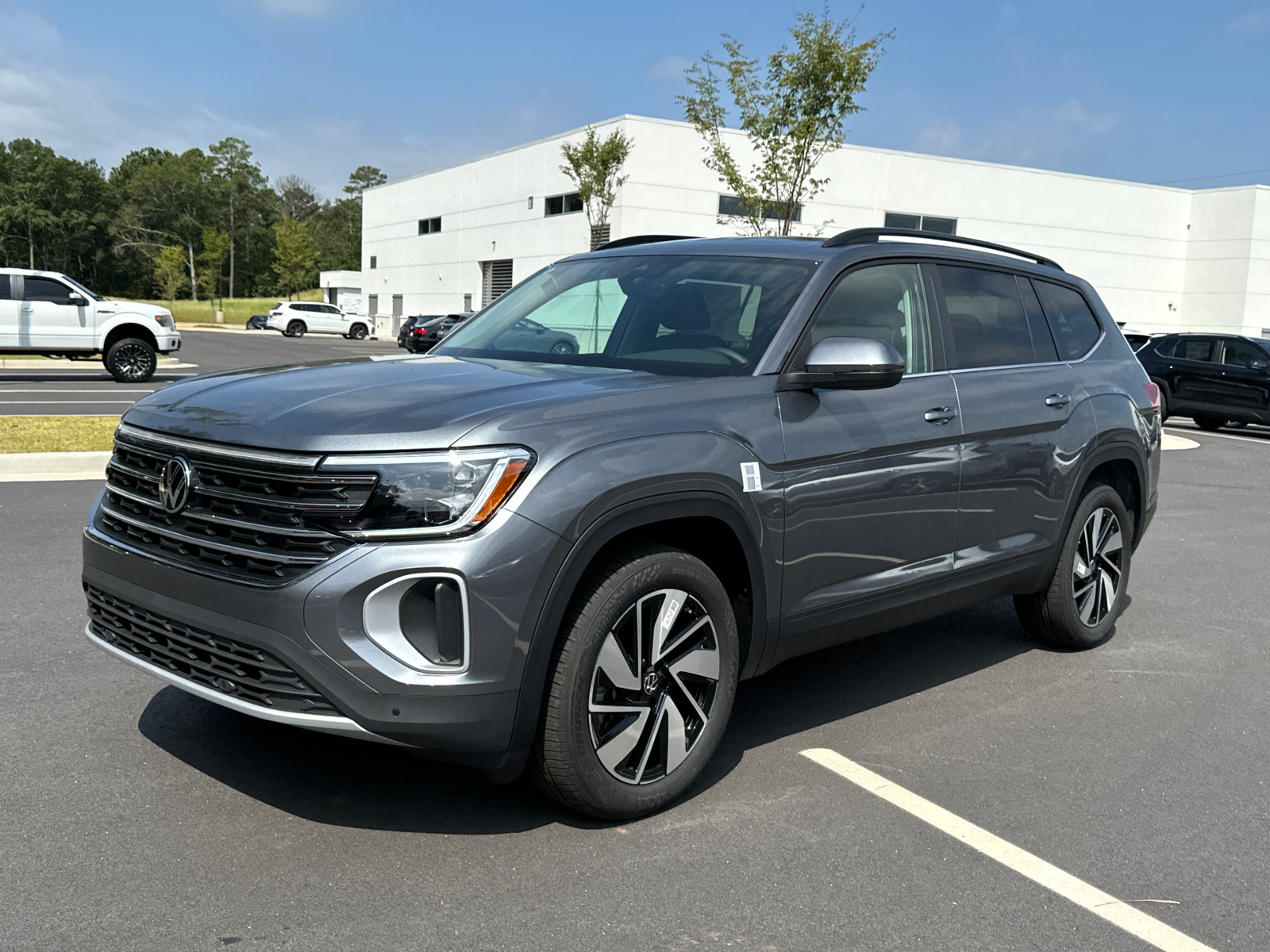 2024 Volkswagen Atlas 2.0T SE w/Technology 1