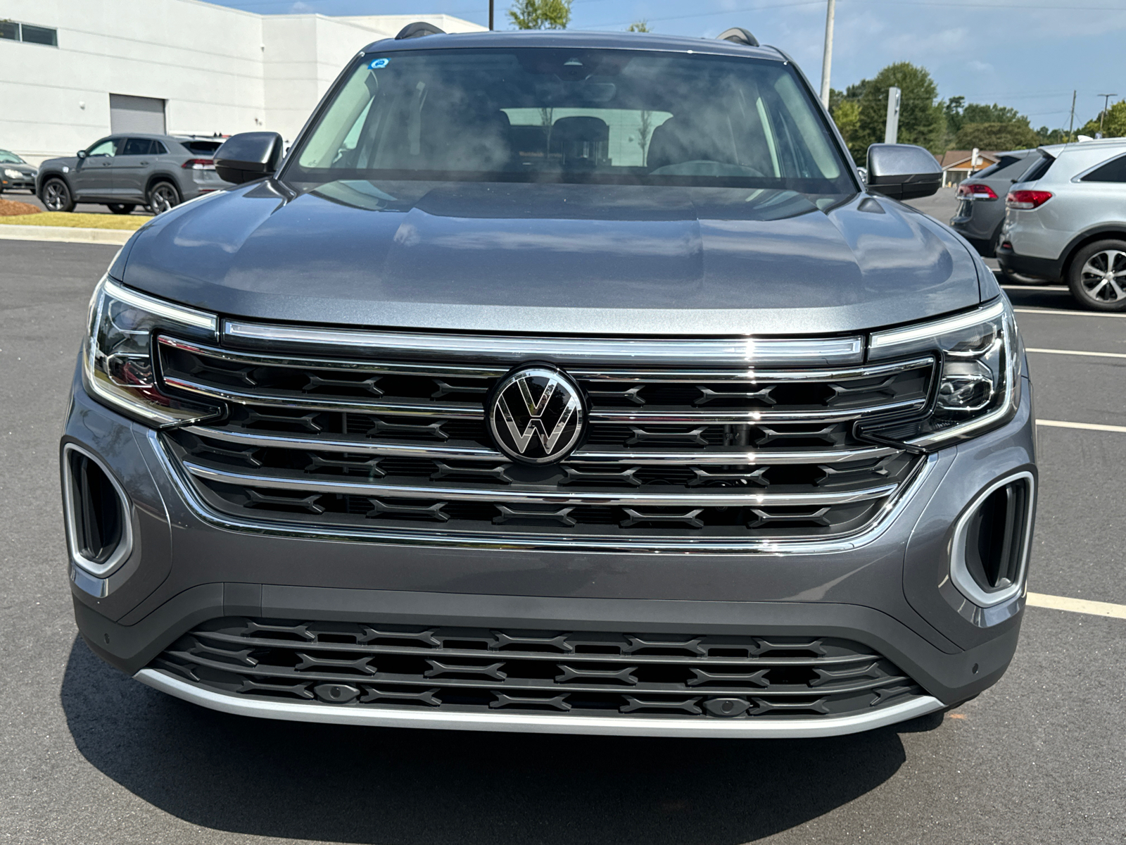 2024 Volkswagen Atlas 2.0T SE w/Technology 8