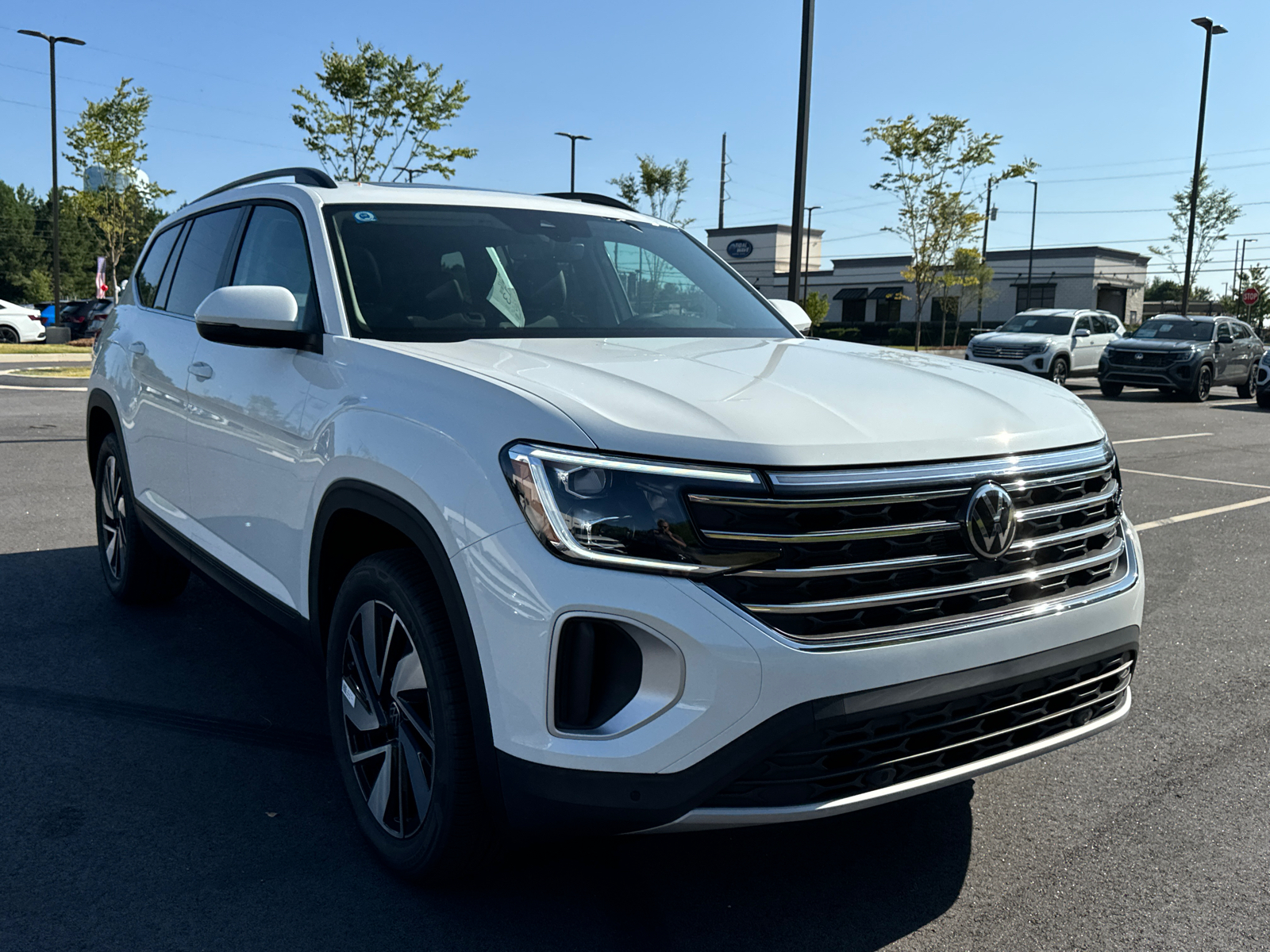 2024 Volkswagen Atlas 2.0T SE w/Technology 7