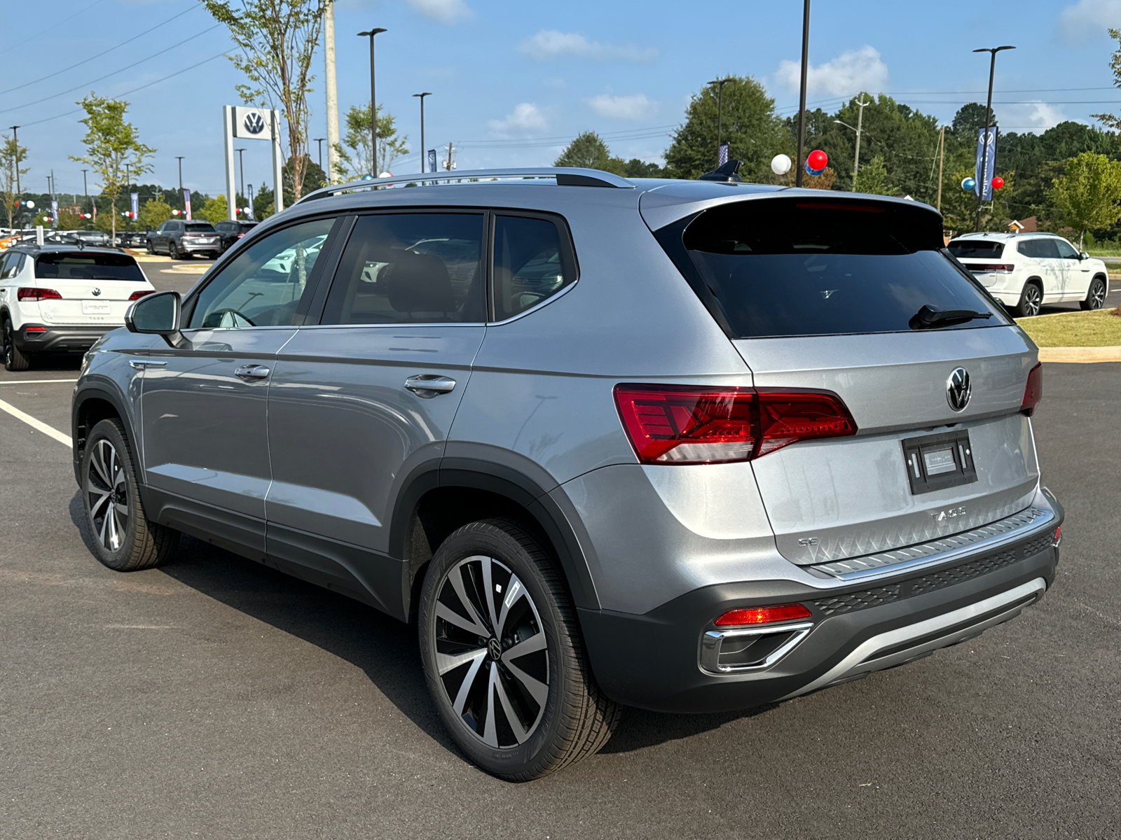 2024 Volkswagen Taos 1.5T SE 3