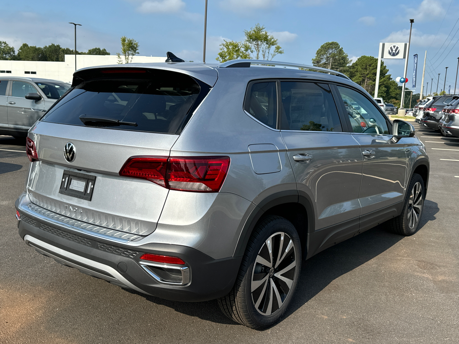 2024 Volkswagen Taos 1.5T SE 5