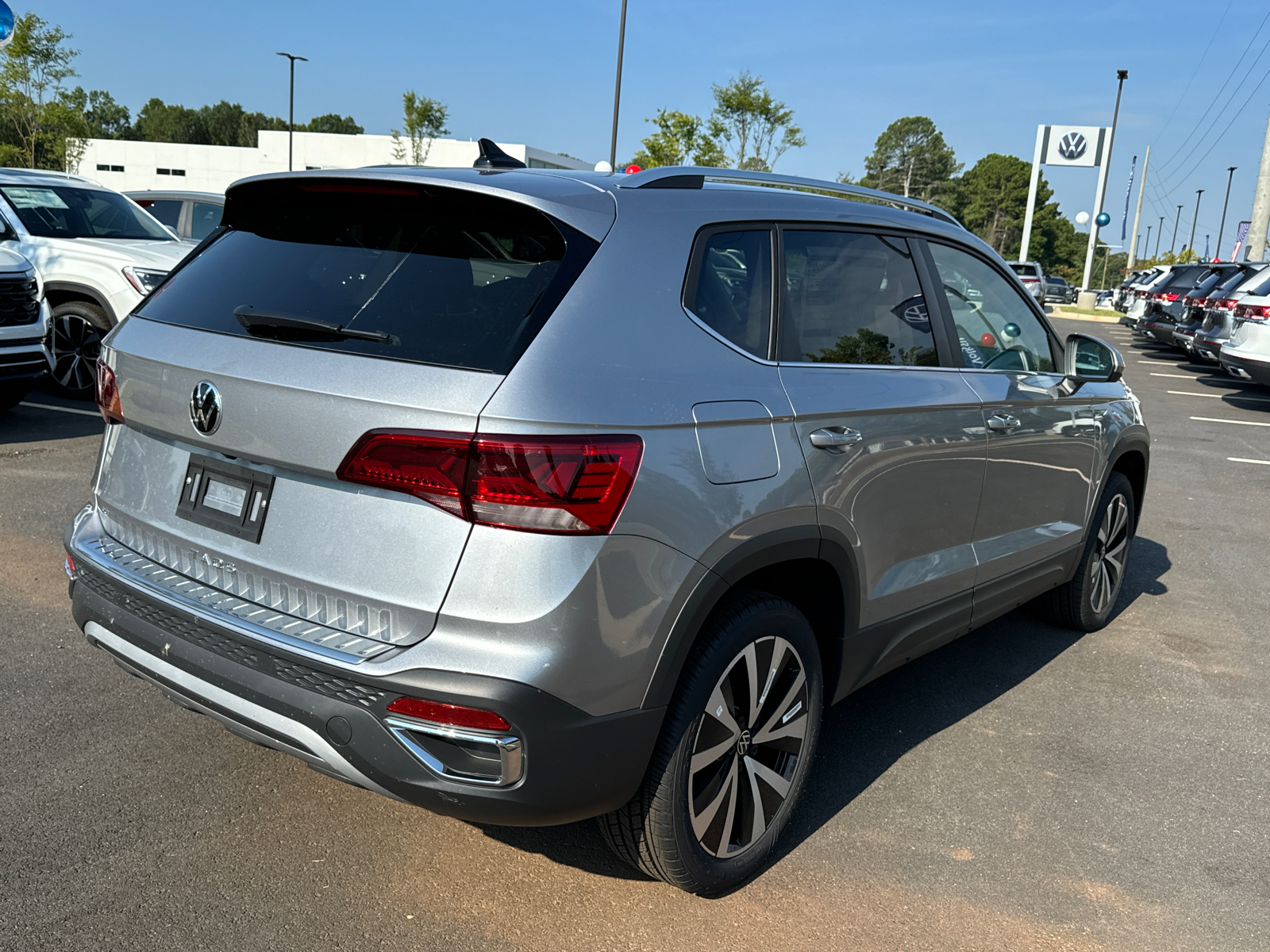 2024 Volkswagen Taos 1.5T SE 5