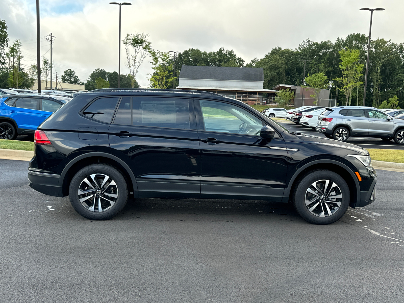 2024 Volkswagen Tiguan 2.0T S 6