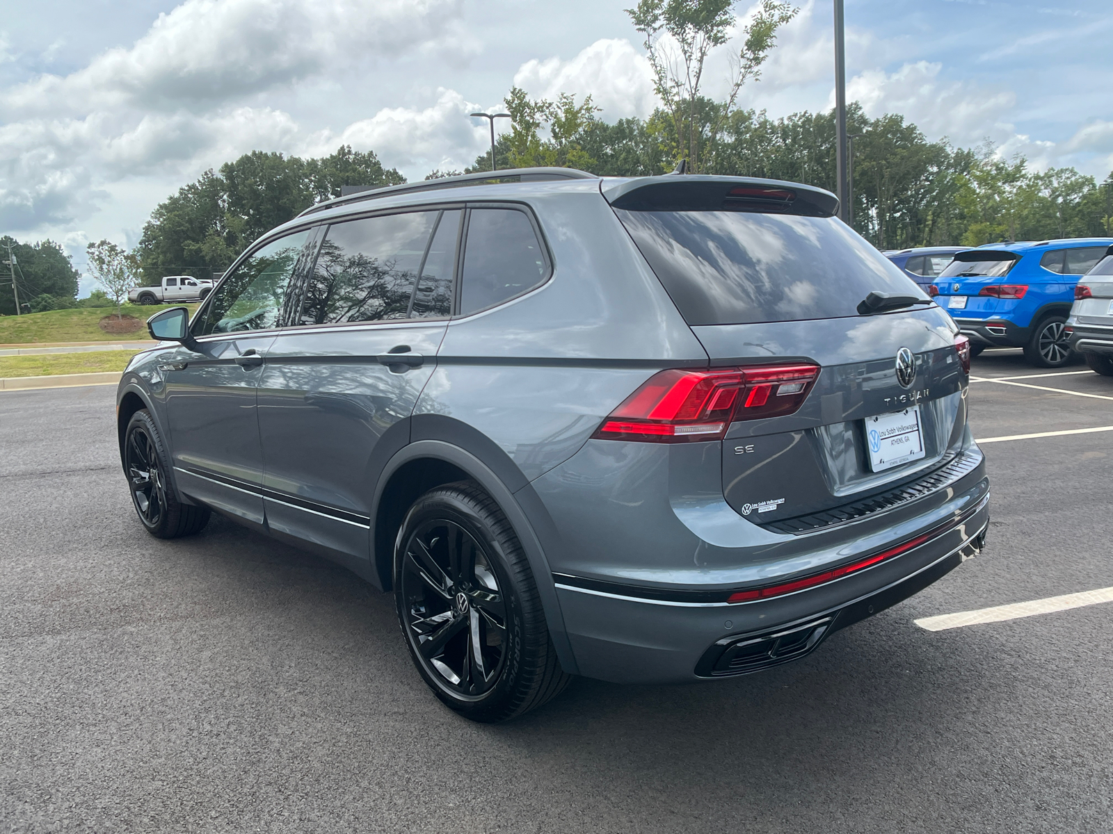 2024 Volkswagen Tiguan 2.0T SE R-Line Black 7